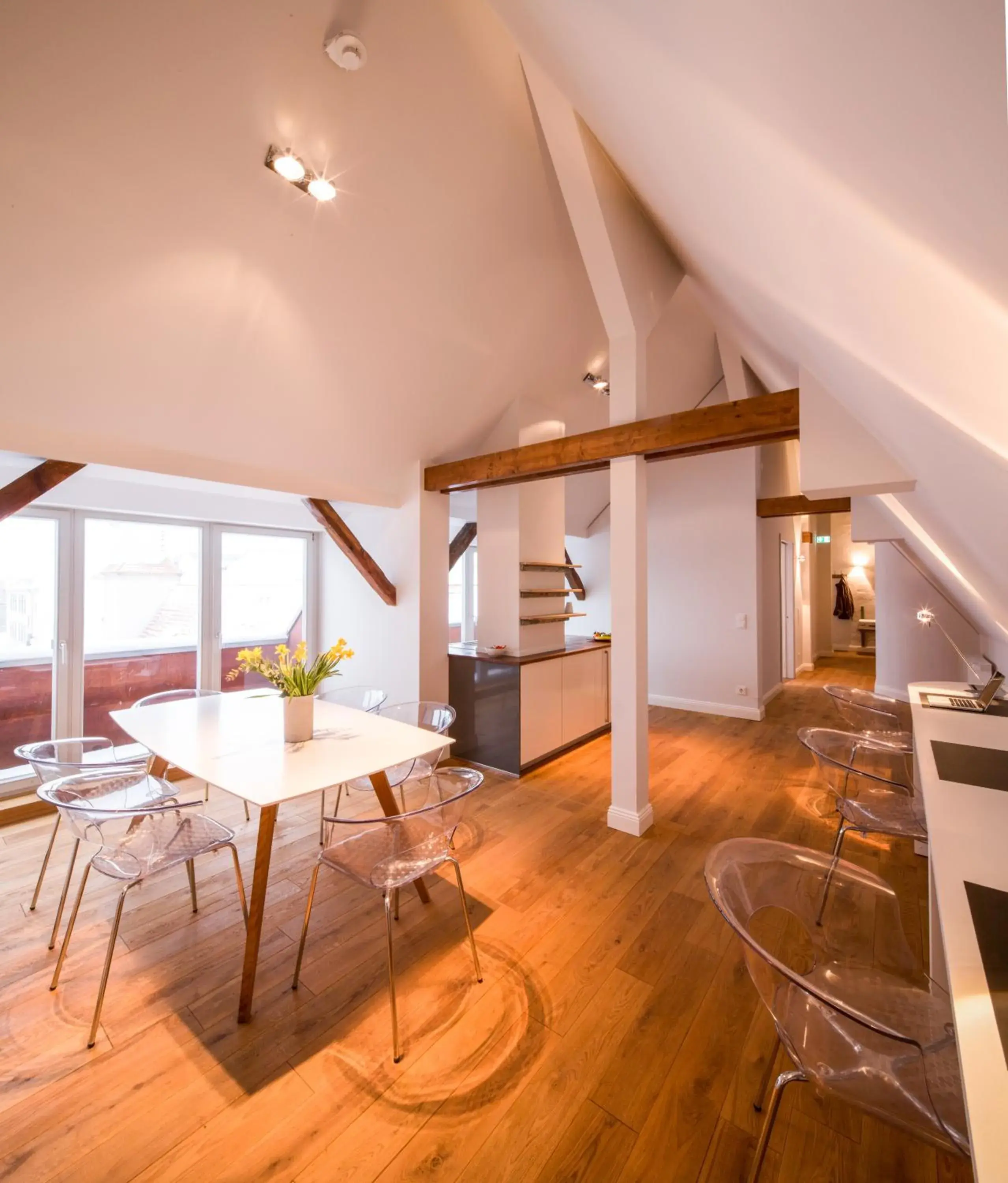 Large Four-Bedroom Apartment in Hotel Oderberger Large Four-Bedroom Apartment in Hotel Oderberger