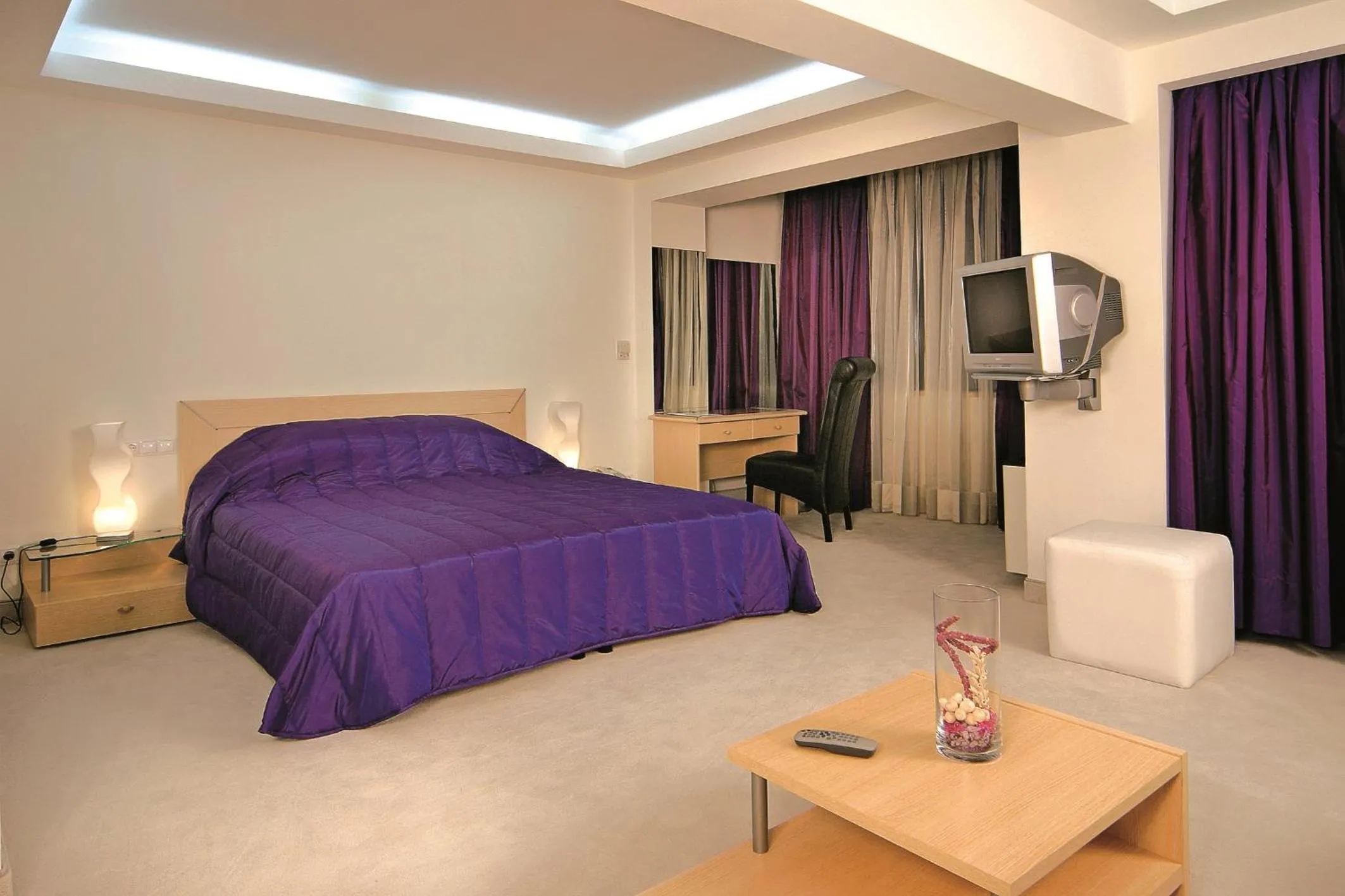 Photo of the whole room, Bed in Dodo Beach Hotel