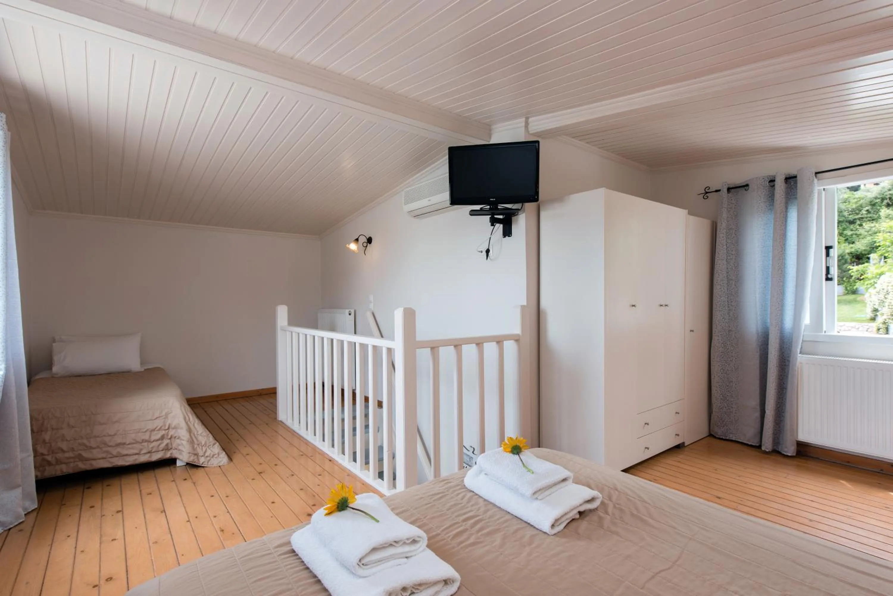 Photo of the whole room, Bed in Anita Village