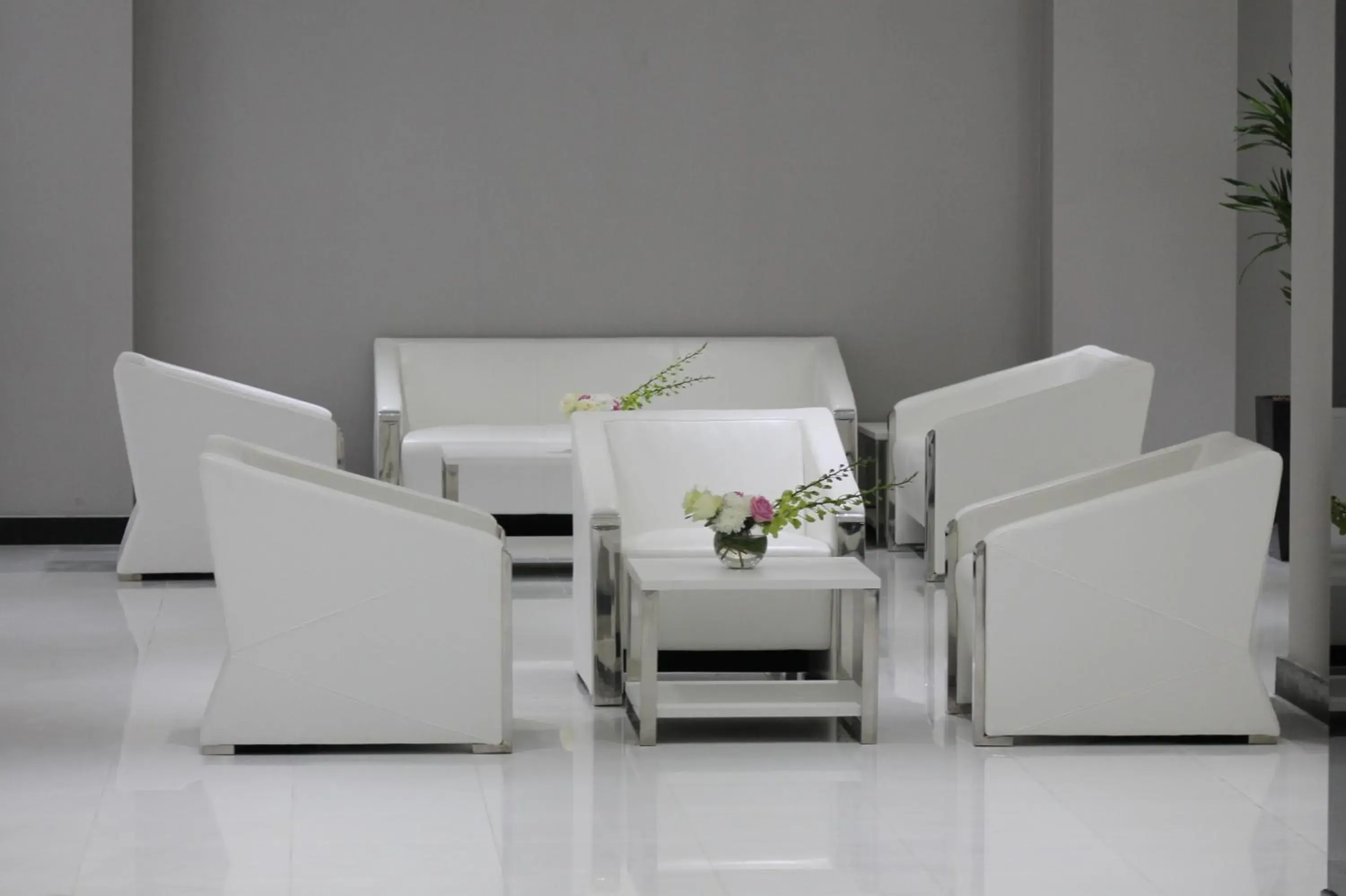 Lobby or reception in Golden Tulip Al Khobar Suites Lobby or reception in Golden Tulip Al Khobar Suites