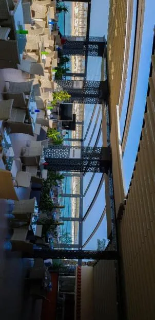 Restaurant/places to eat in Golden Tulip Al Khobar Suites