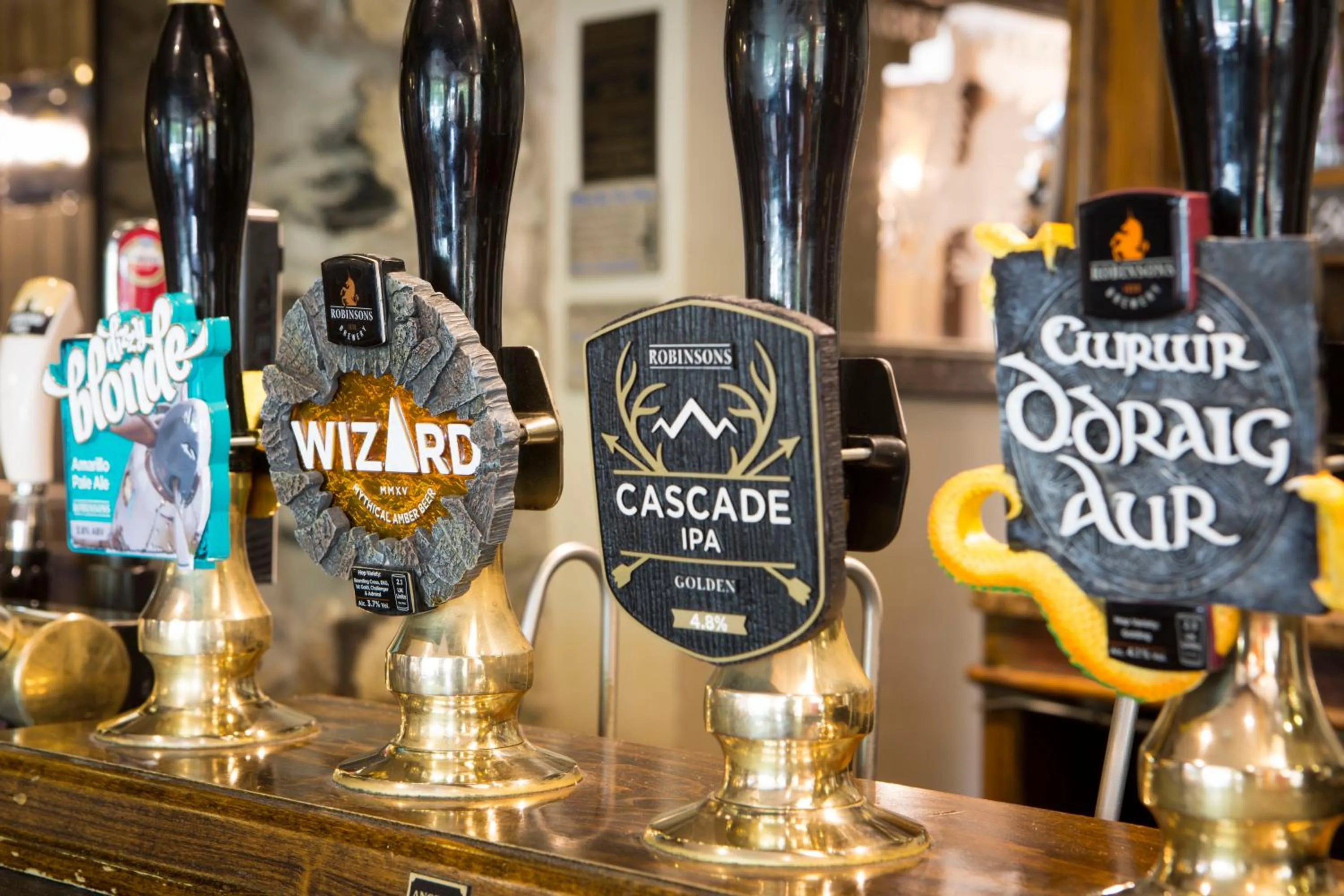 Alcoholic drinks in Saracens Head