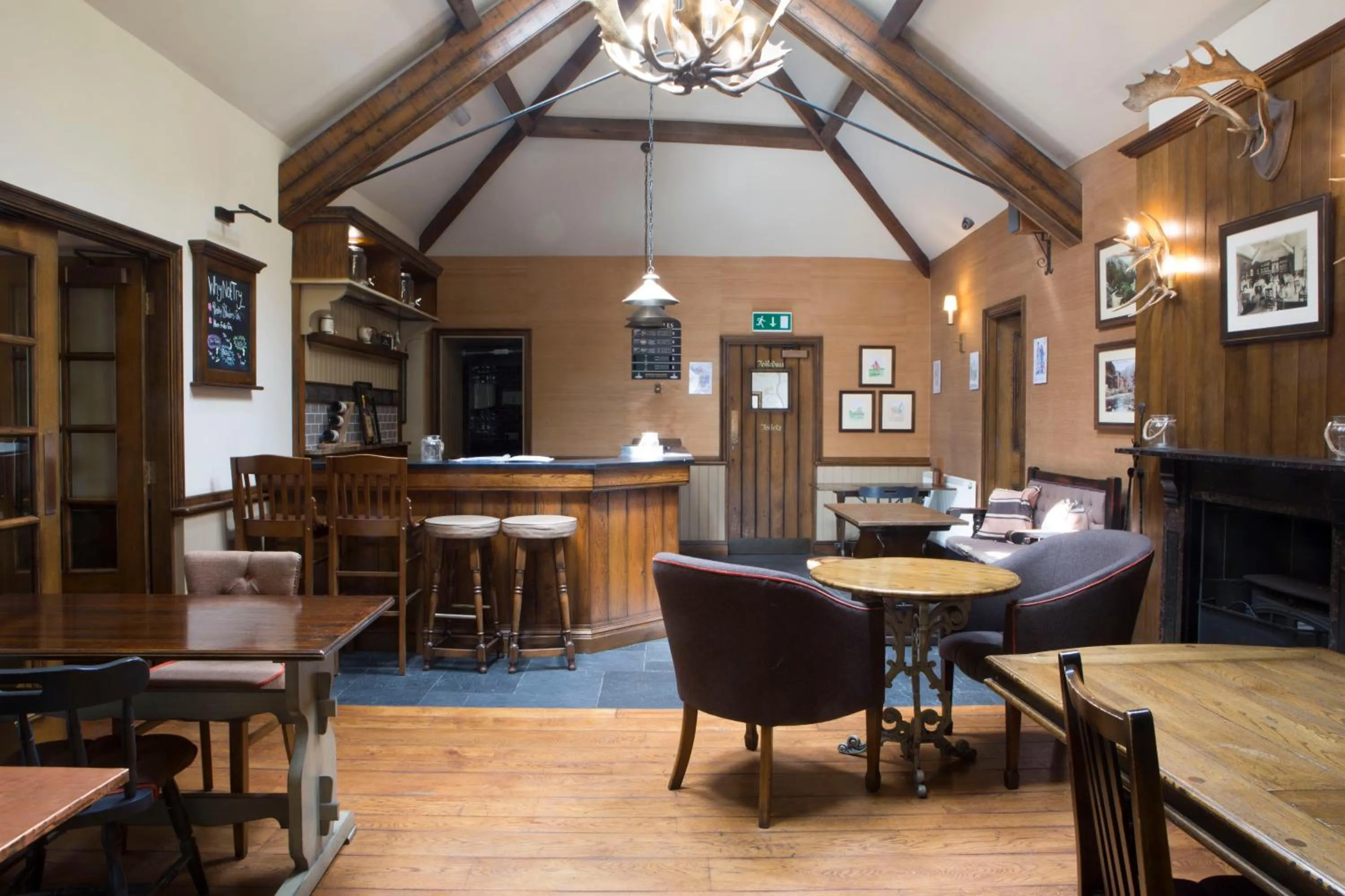 Lounge or bar in Saracens Head