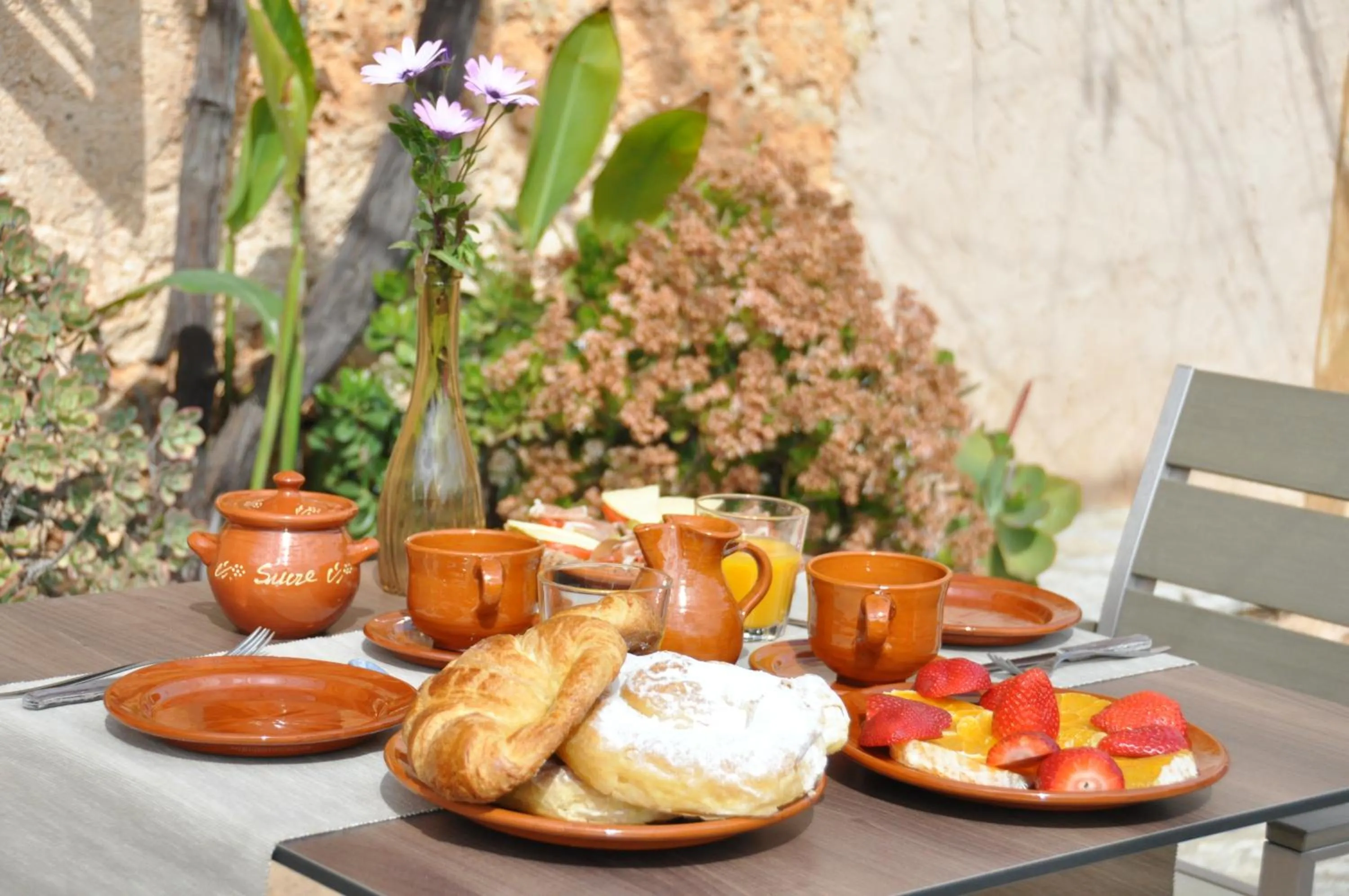 Food and drinks in Can Porretí Agroturisme