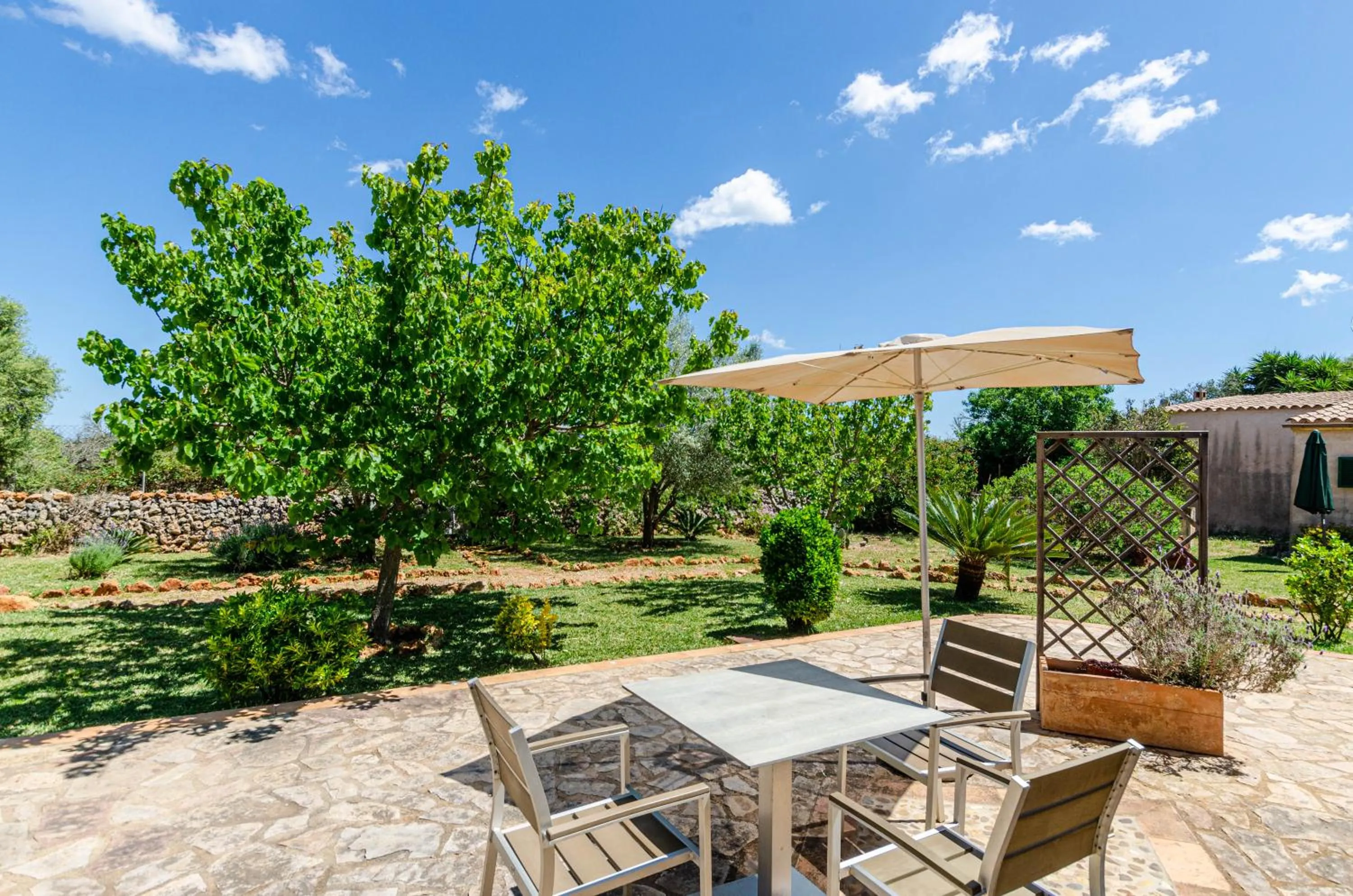 Garden view in Can Porretí Agroturisme