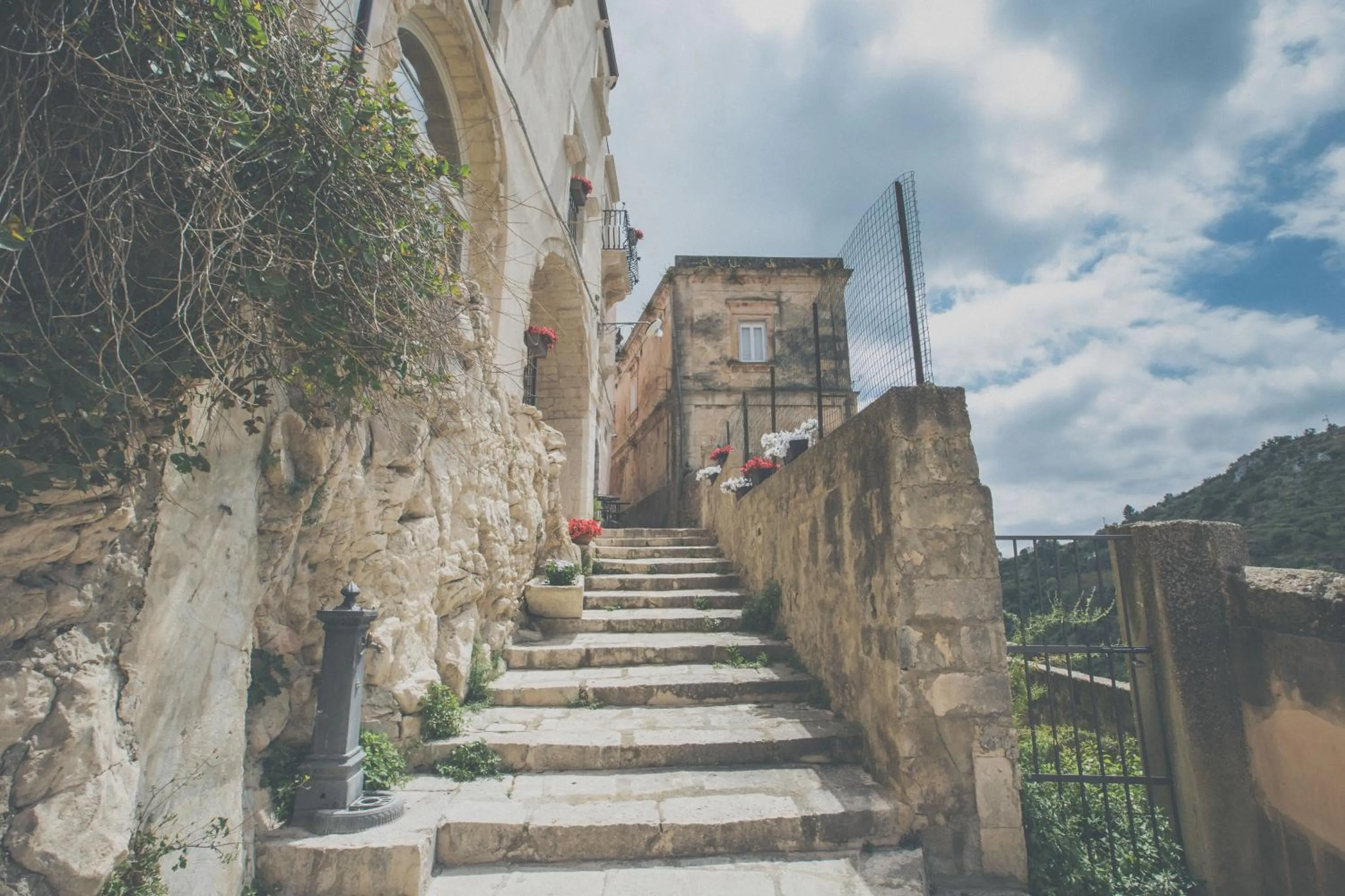 Property building in Sabbinirica