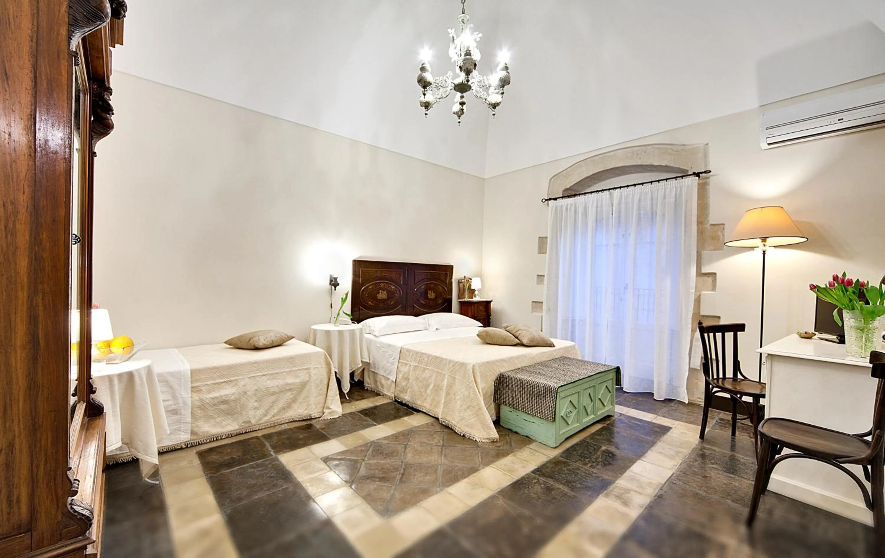 Photo of the whole room, Bed in Sabbinirica