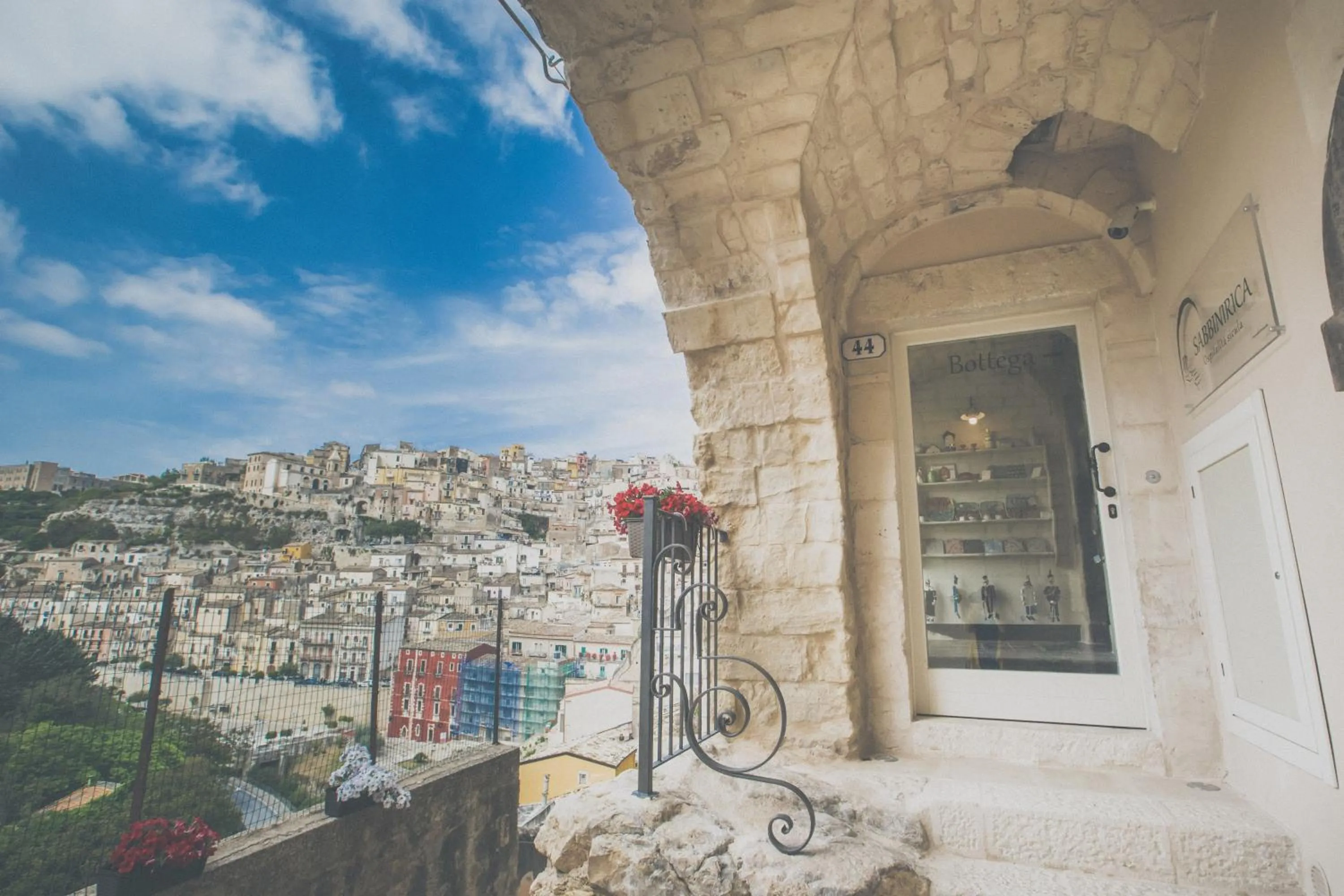 Property building in Sabbinirica