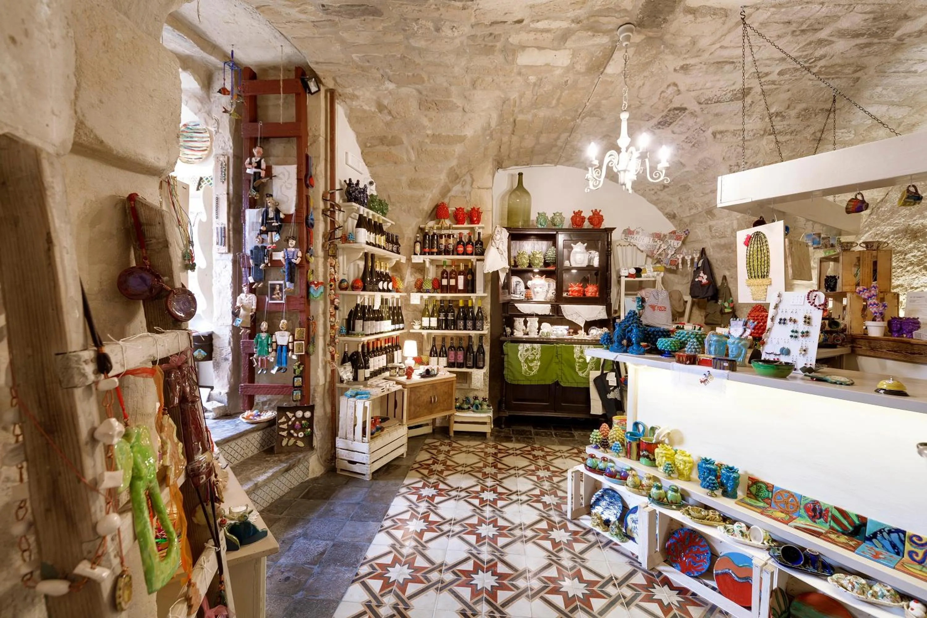 Shopping Area in Sabbinirica