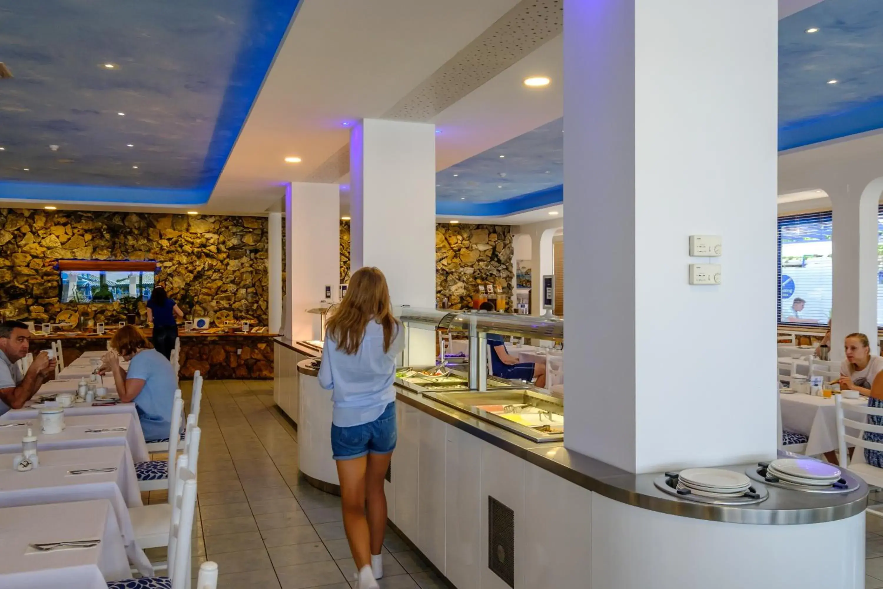 Restaurant/places to eat in Anonymous Beach Hotel (Adults 16+)