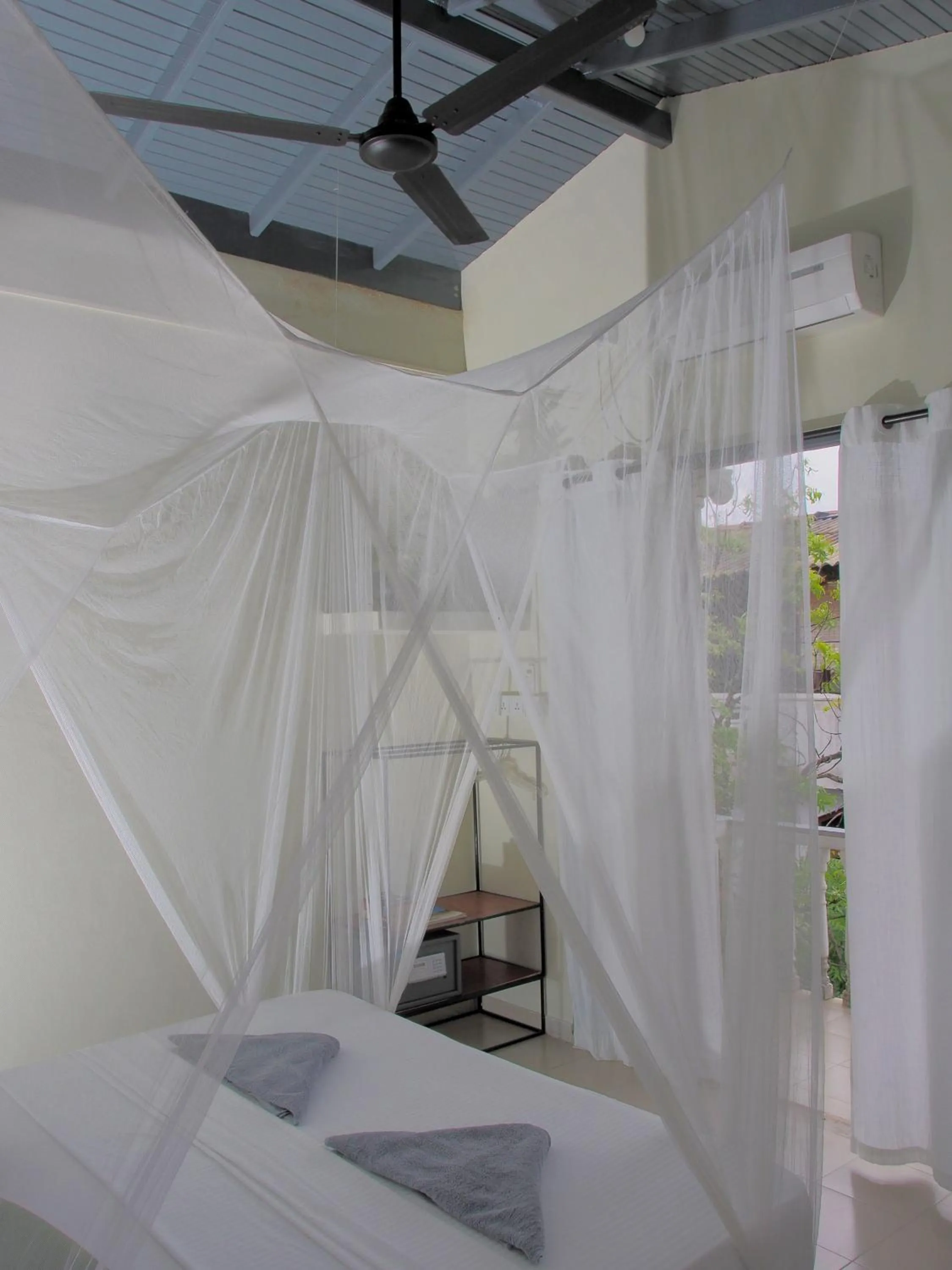 Bed in Secret Garden Galle Fort