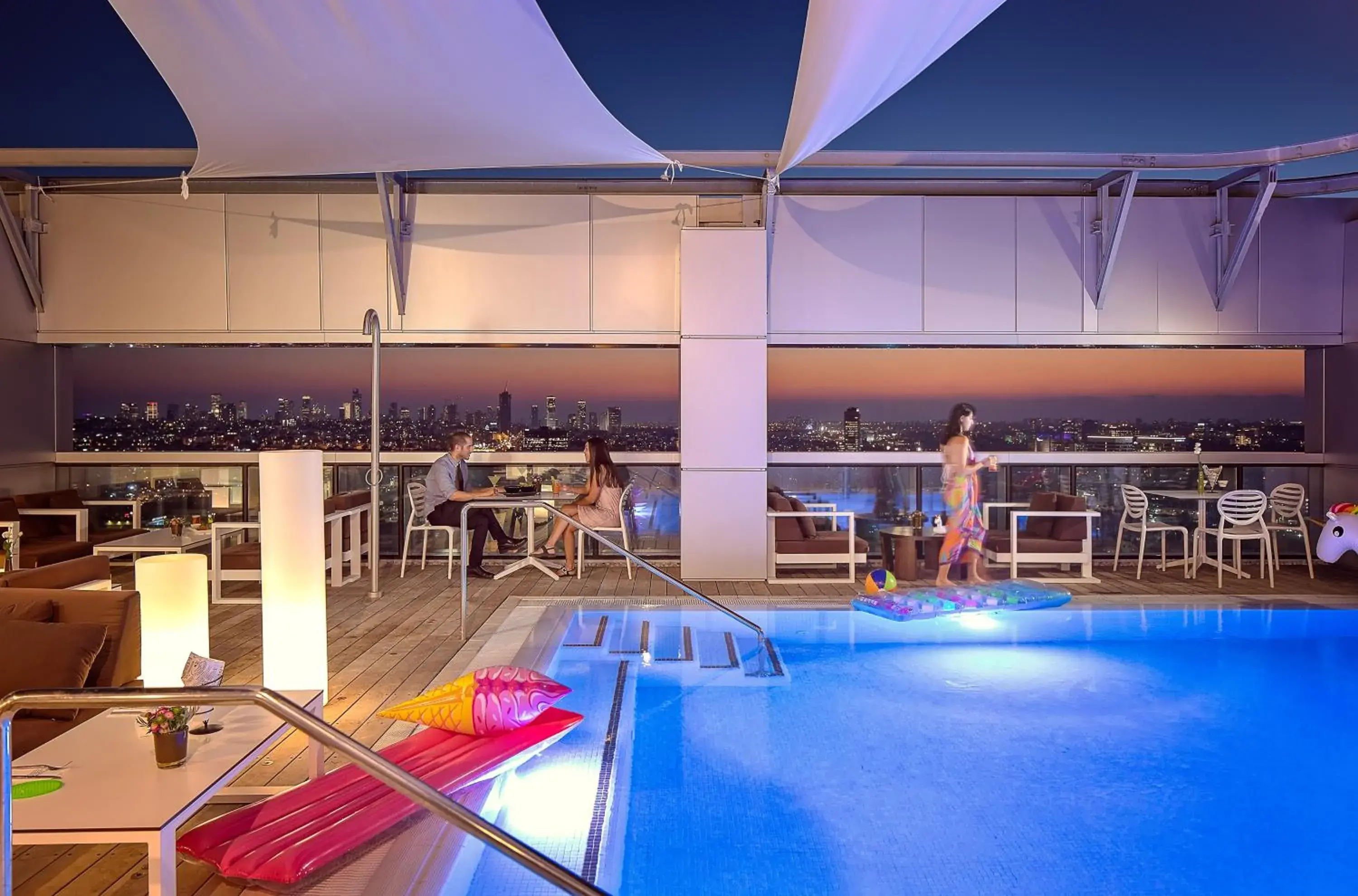 Pool view in Prima Link Hotel Pool view in Prima Link Hotel