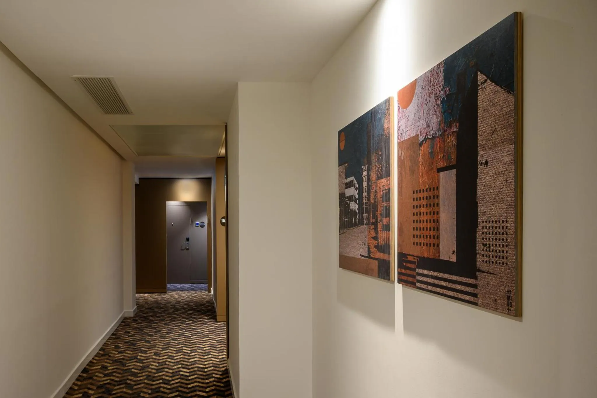 Decorative detail in Prima Link Hotel