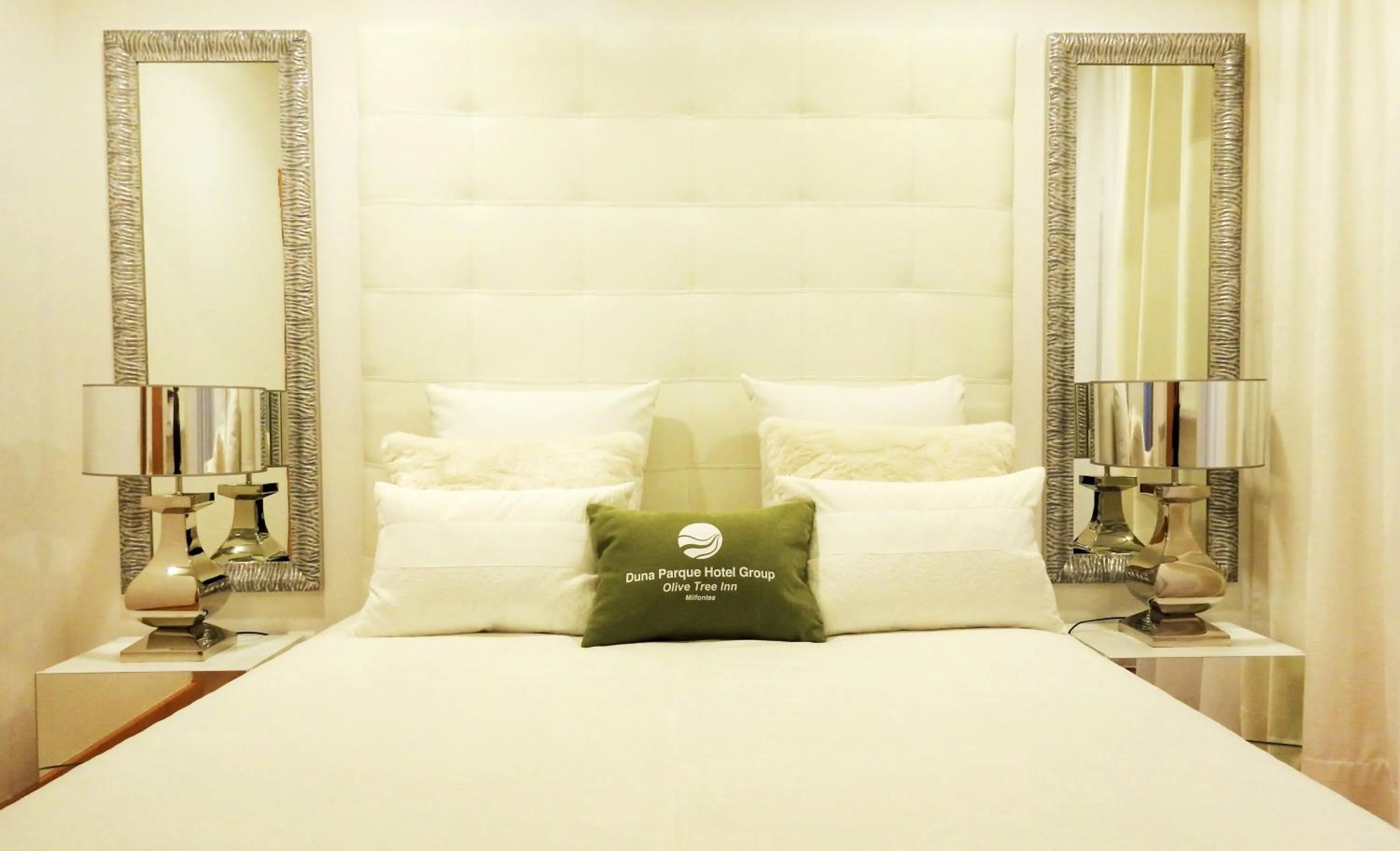 Bedroom, Bed in Milfontes Guest House - Duna Parque Resorts & Hotels