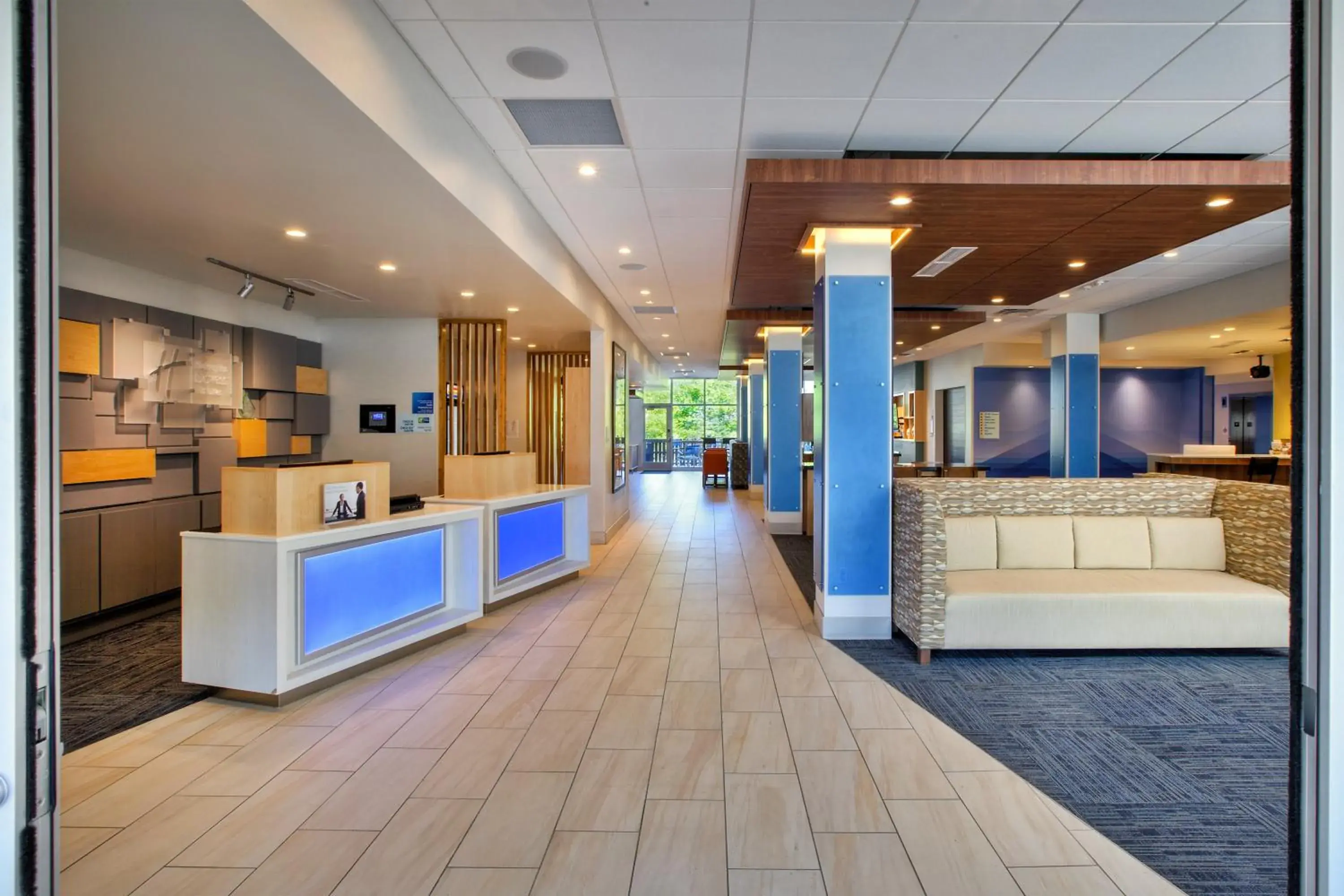 Property building in Holiday Inn Express & Suites New Castle by IHG Property building in Holiday Inn Express & Suites New Castle by IHG