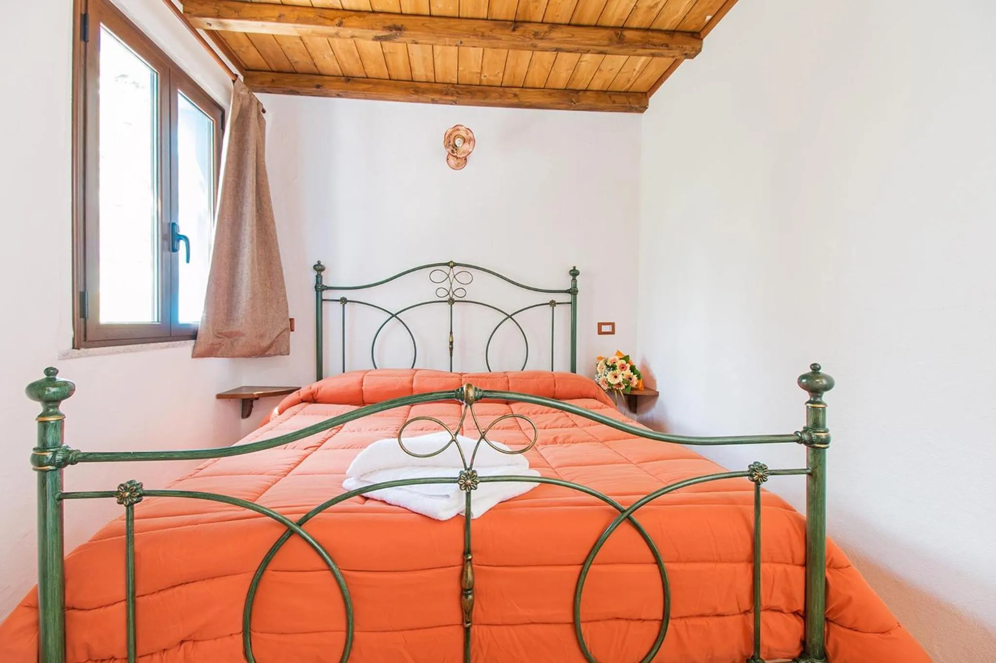 Photo of the whole room, Bed in Rifugio Gorropu
