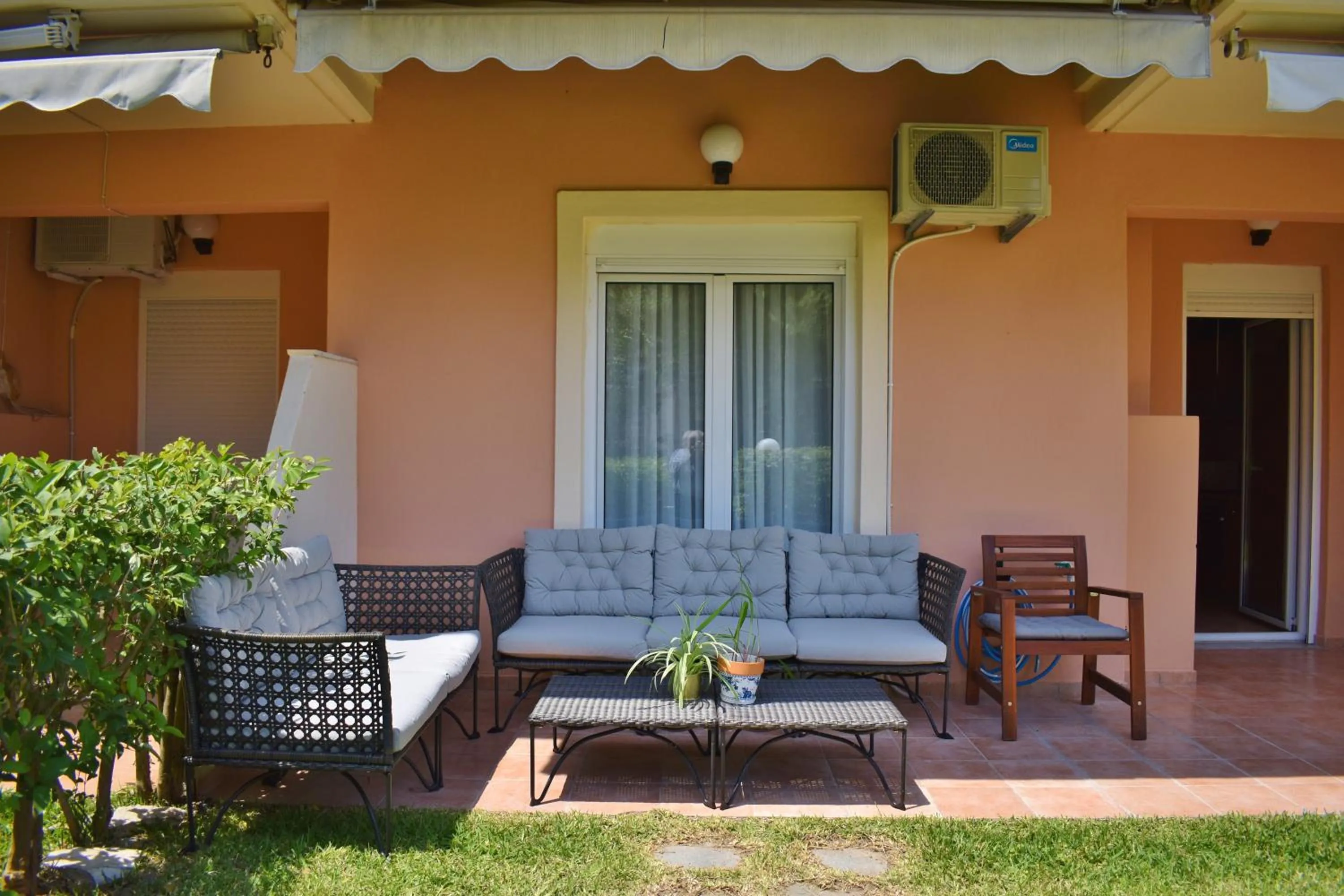 Kripis House