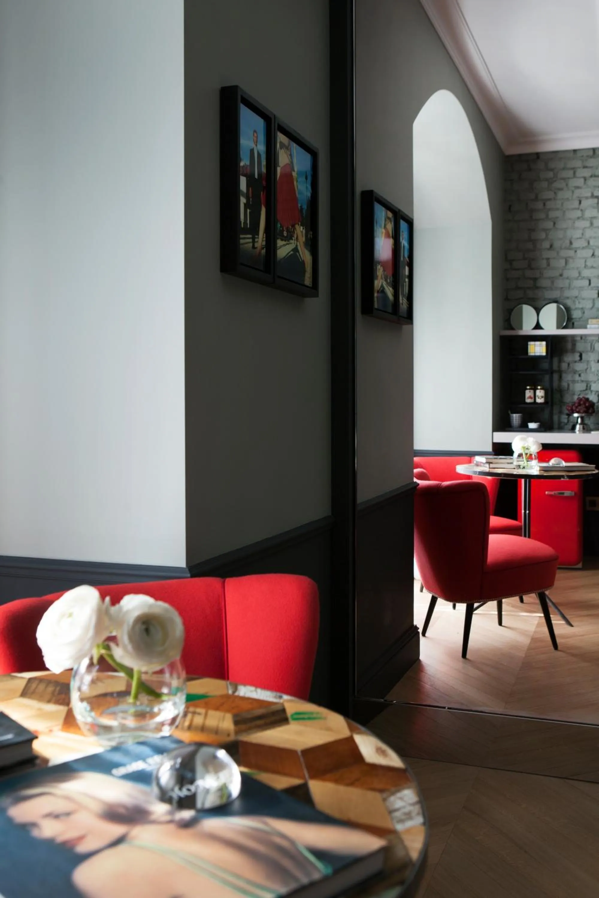 Seating area in Pandenus rooms