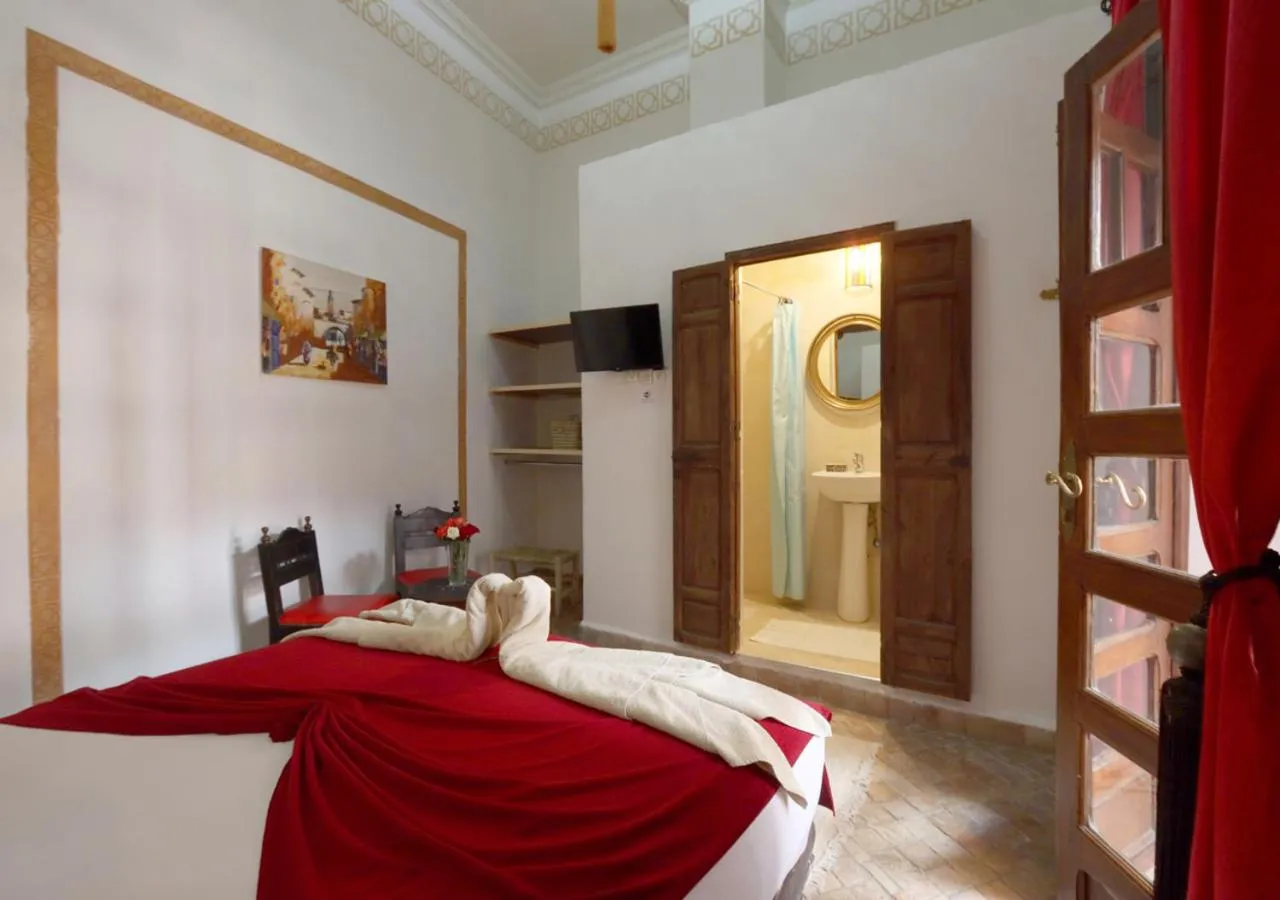 Communal lounge/ TV room, Bed in Riad Morocco Sky