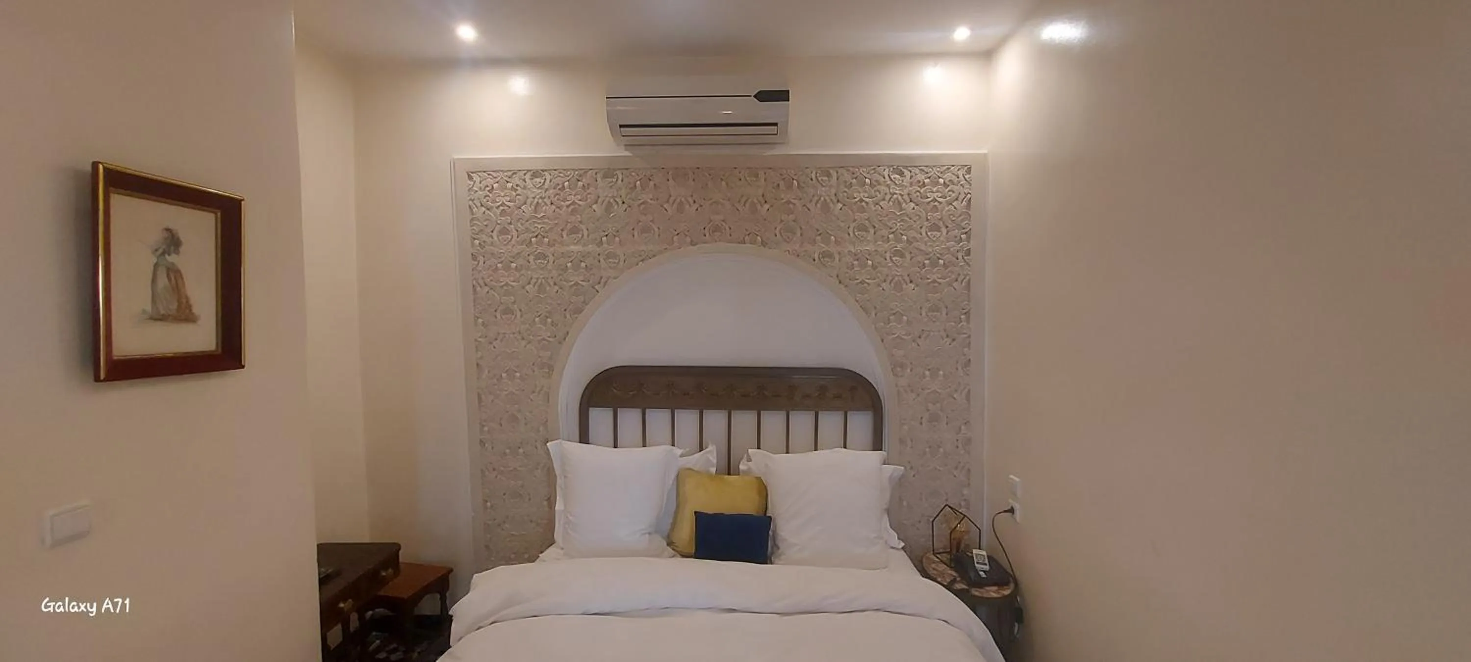 Bed in Riad Amor - Suite & Spa
