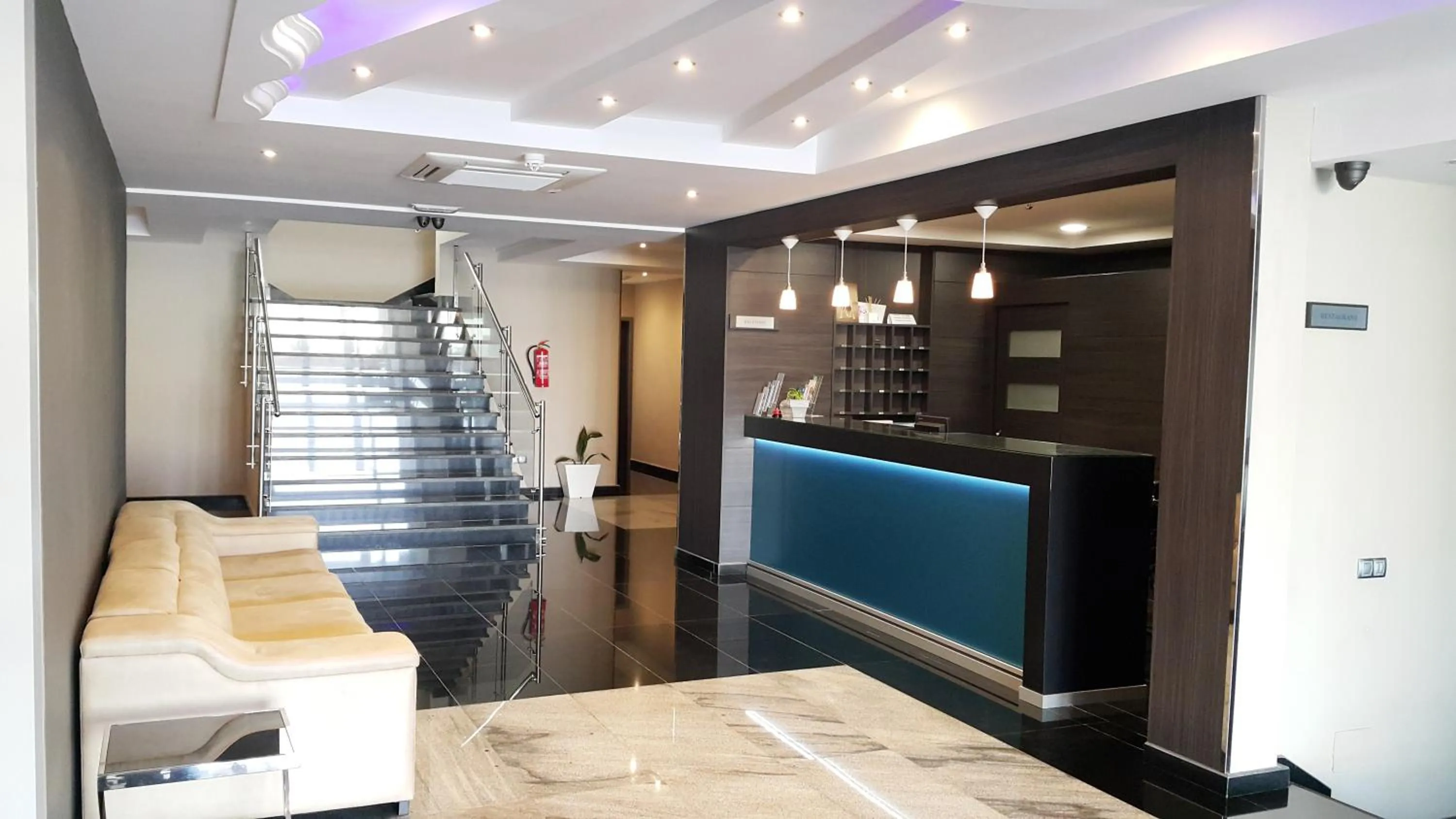 Facade/entrance in Hotel Tasiast