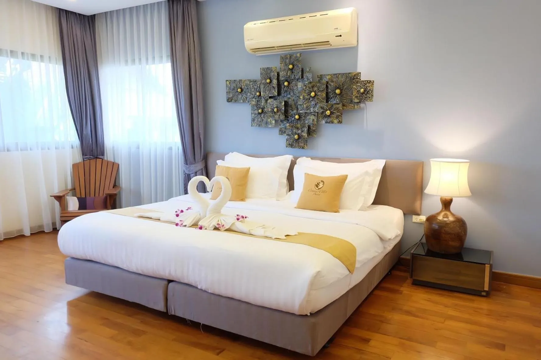 Bed in Ozone Villa Phuket