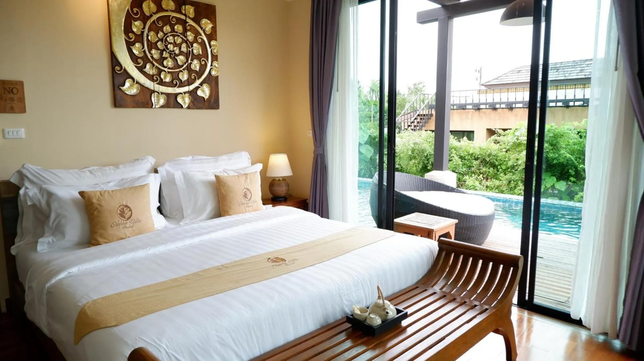 Bed in Ozone Villa Phuket