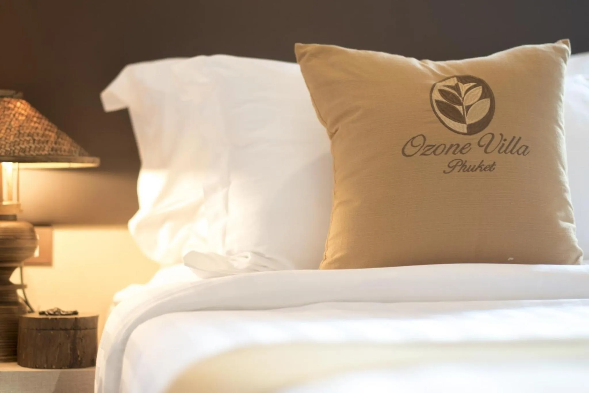 Bed in Ozone Villa Phuket