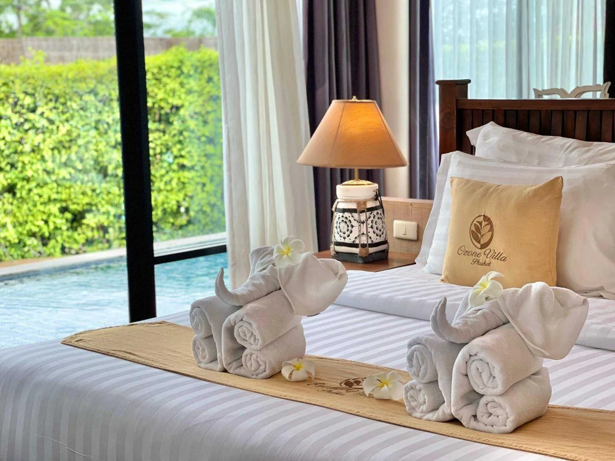 Bed in Ozone Villa Phuket