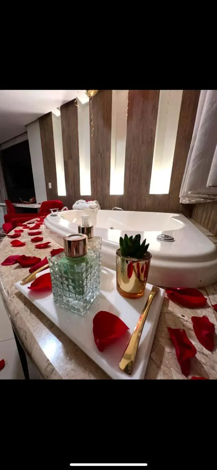 Restaurant/places to eat in Pumma Business Hotel Restaurant/places to eat in Pumma Business Hotel