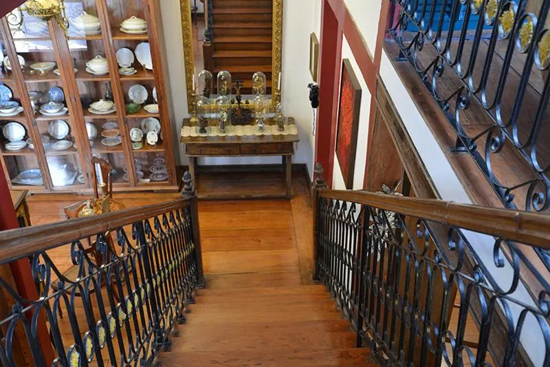 Decorative detail in Pousada Guignard