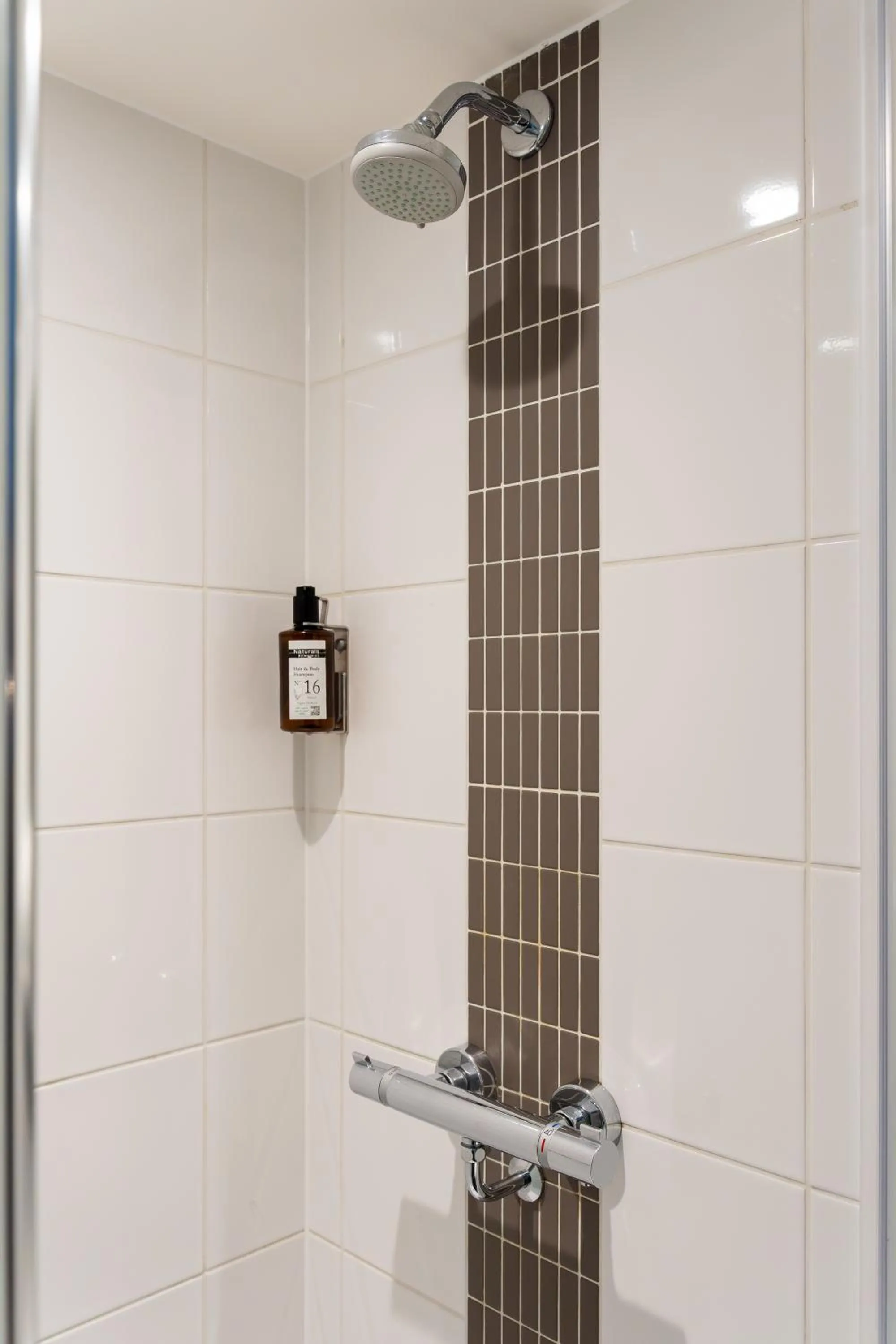 Shower in Point A London Liverpool Street