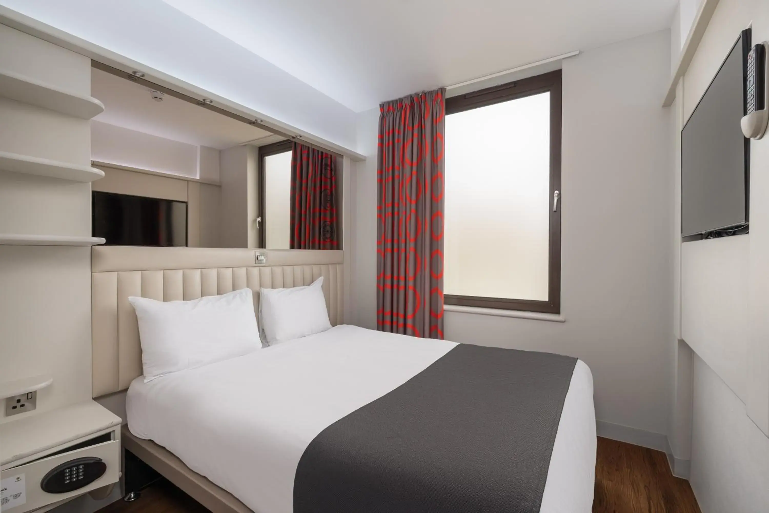 Bedroom, Bed in Point A London Liverpool Street Bedroom, Bed in Point A London Liverpool Street