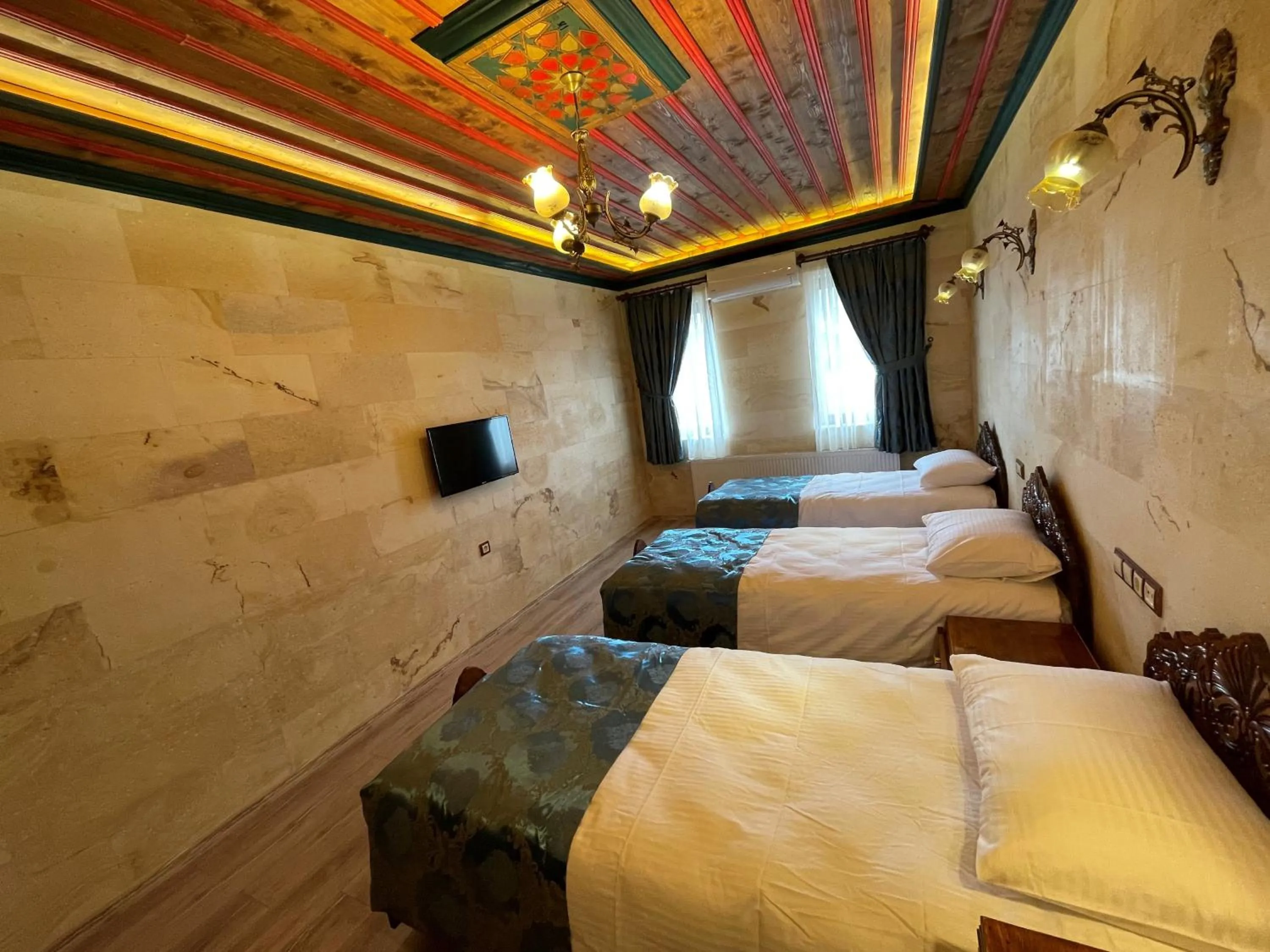 Bed in Yusuf Bey House