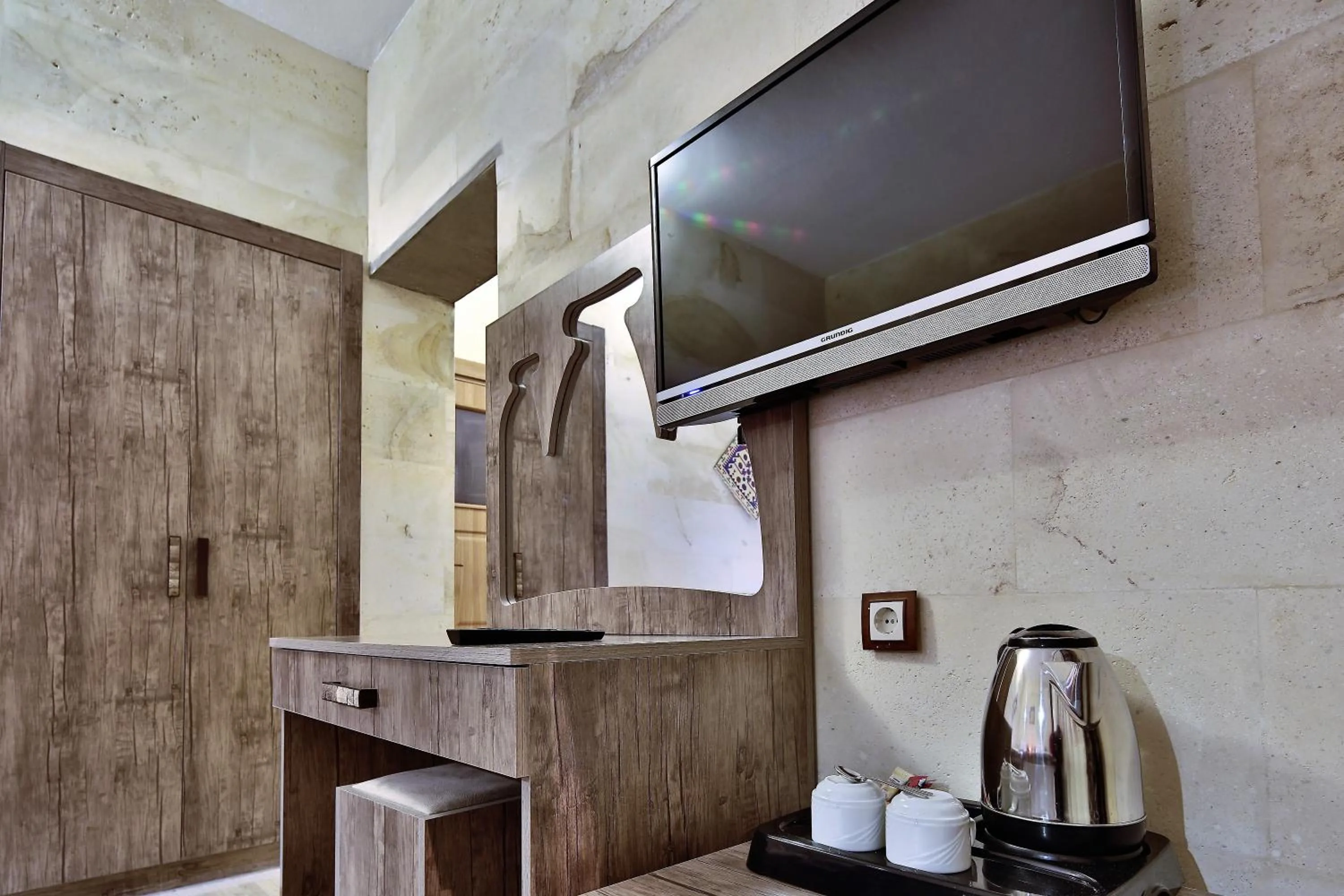 TV and multimedia in Yusuf Bey House