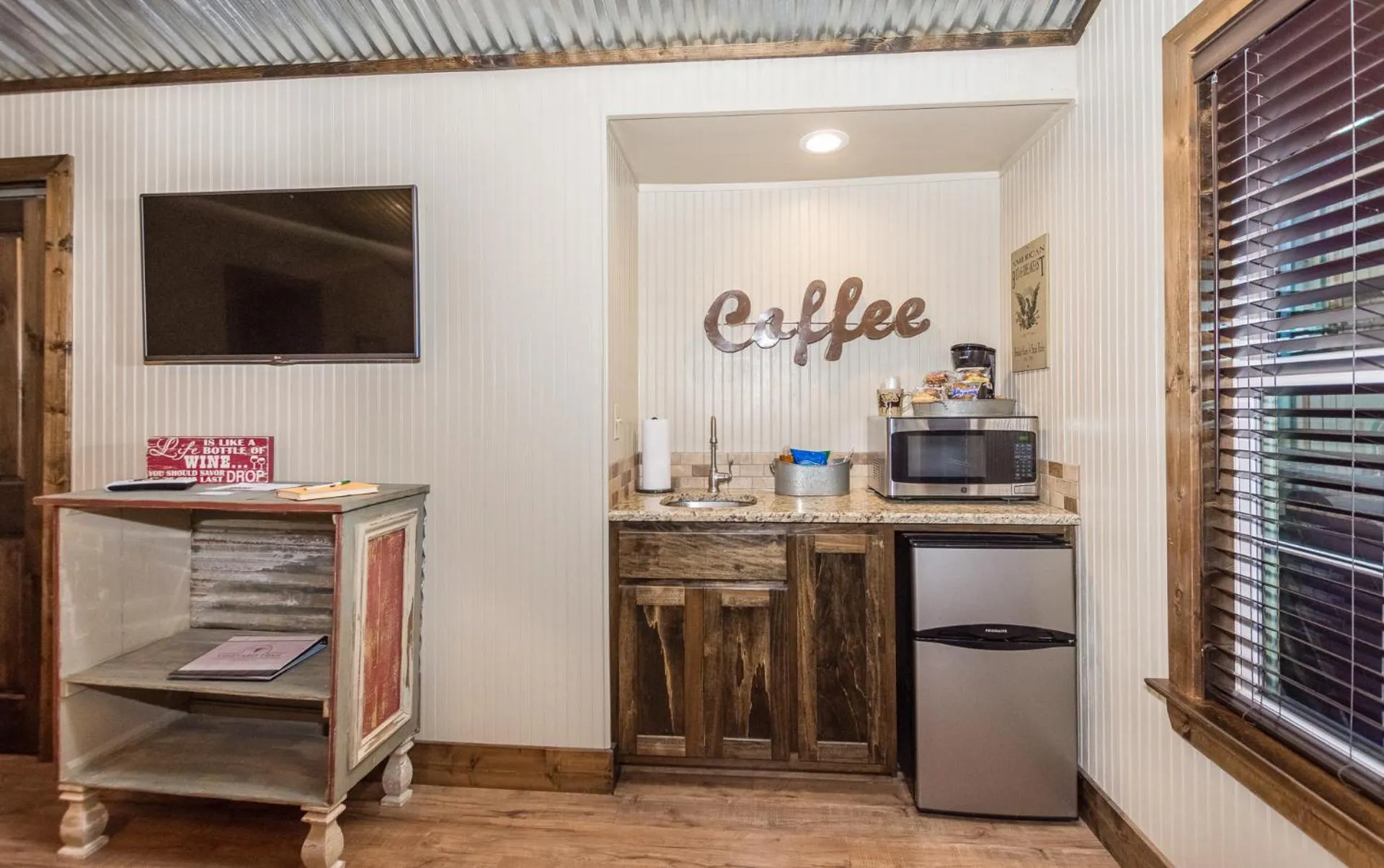 Vineyard Trail Cottages- Adults Only