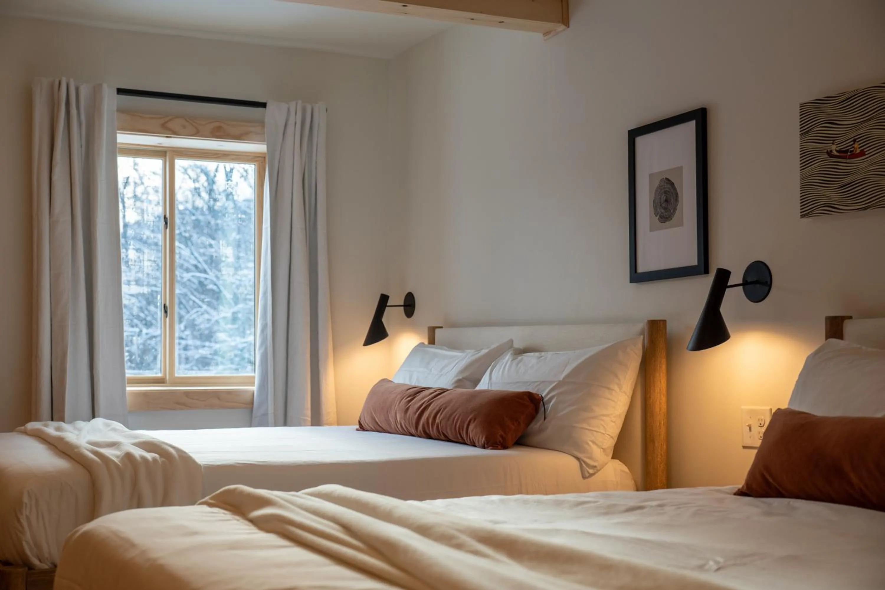 Bed in Adirondack Spruce Lodge