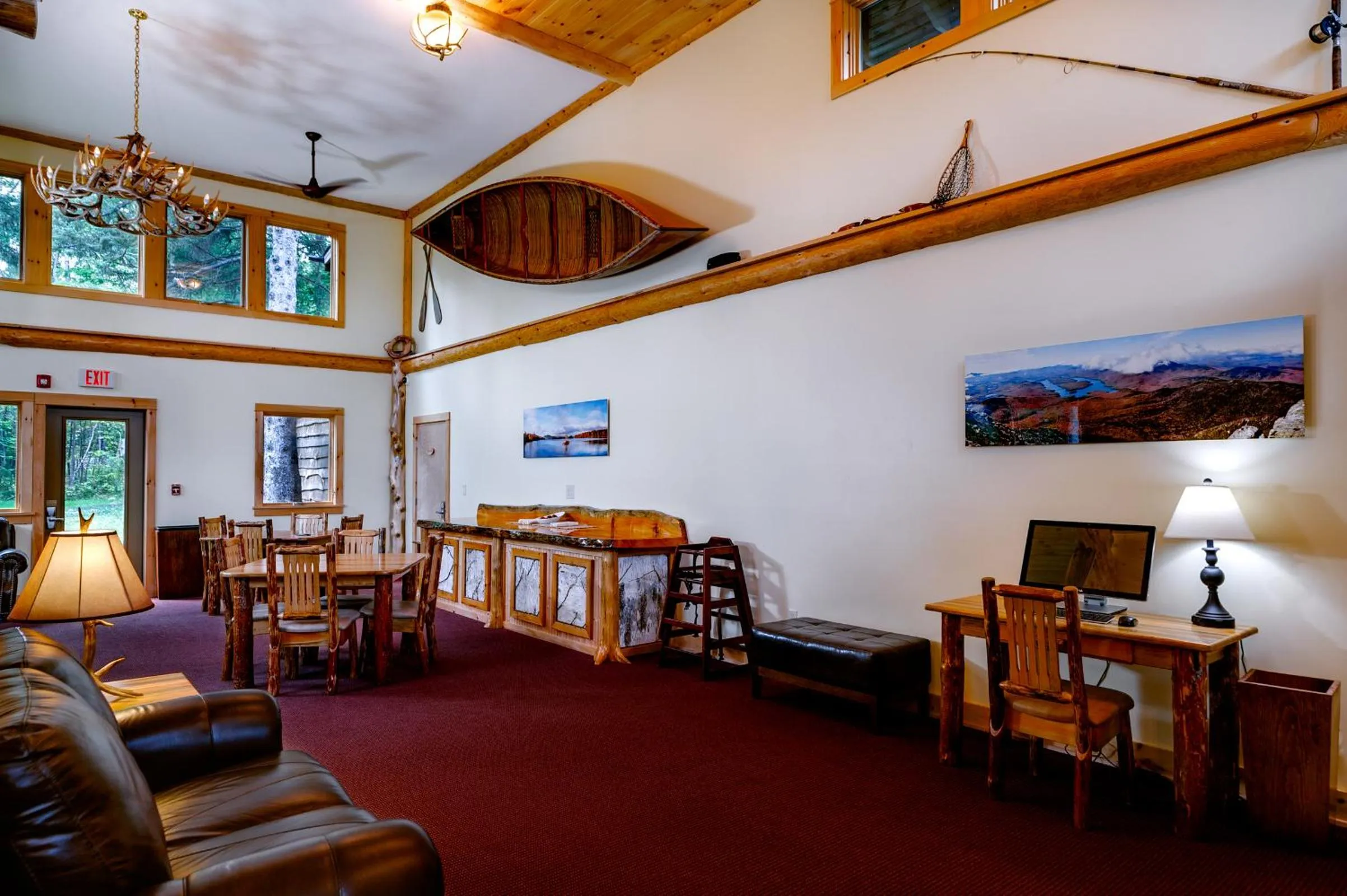 Lobby or reception in Adirondack Spruce Lodge