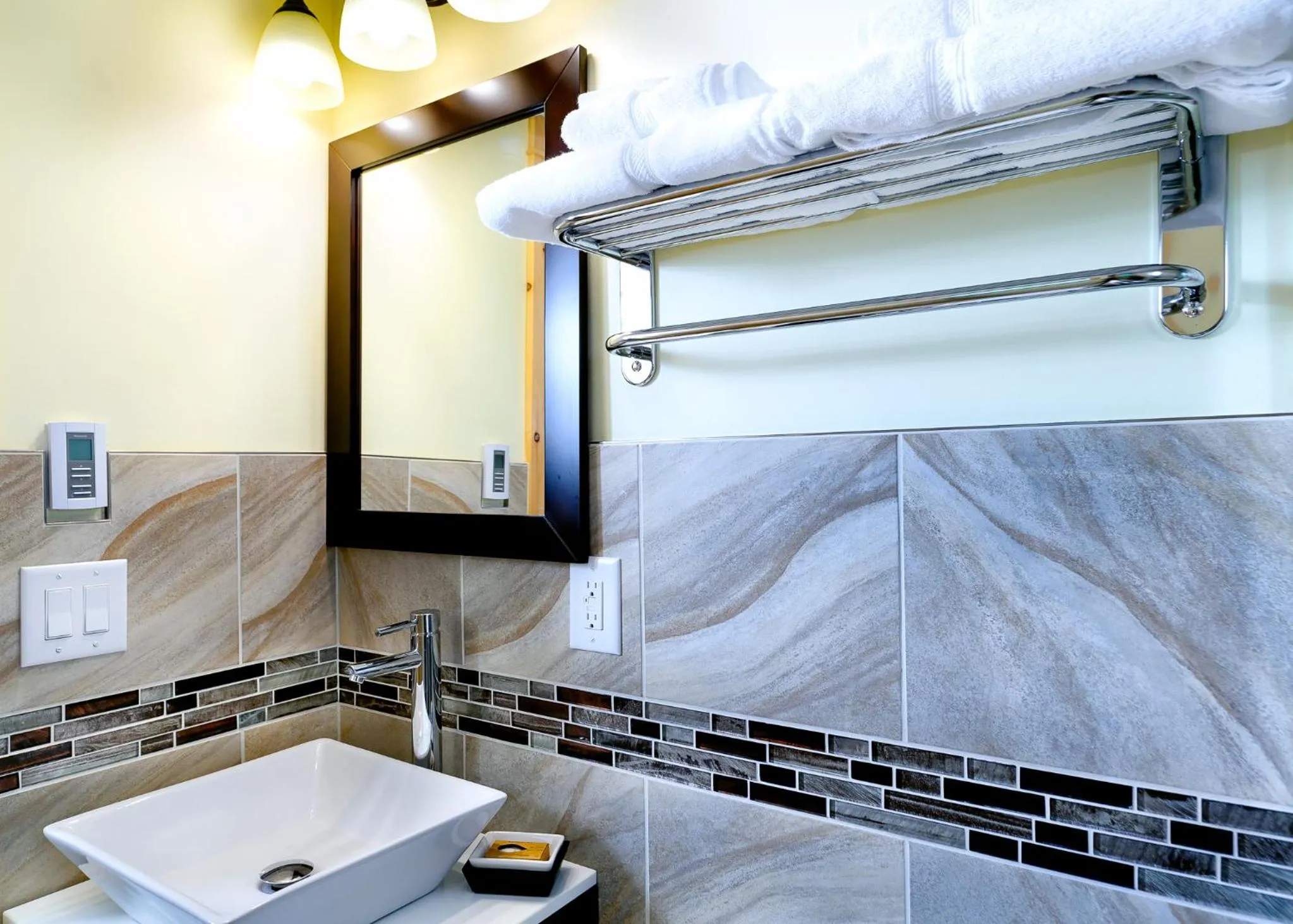 Bathroom in Adirondack Spruce Lodge