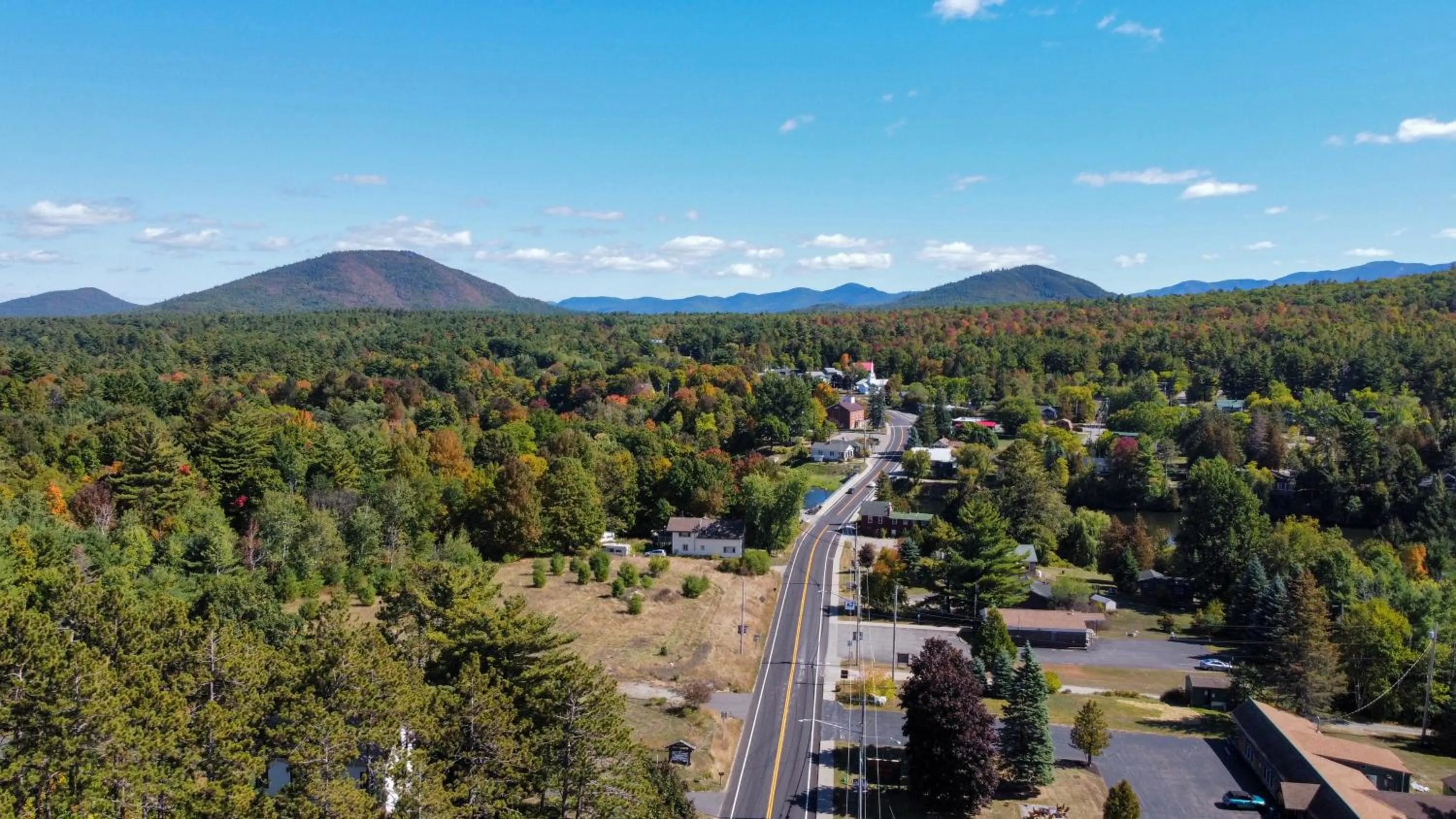 Neighbourhood in Adirondack Spruce Lodge