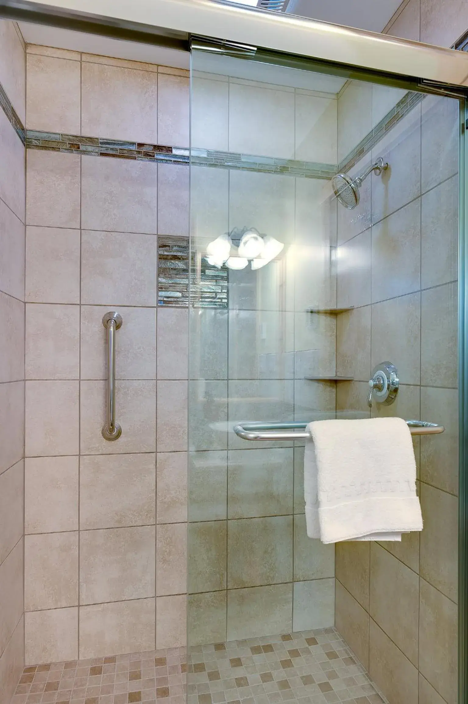 Shower, Bathroom in Adirondack Spruce Lodge