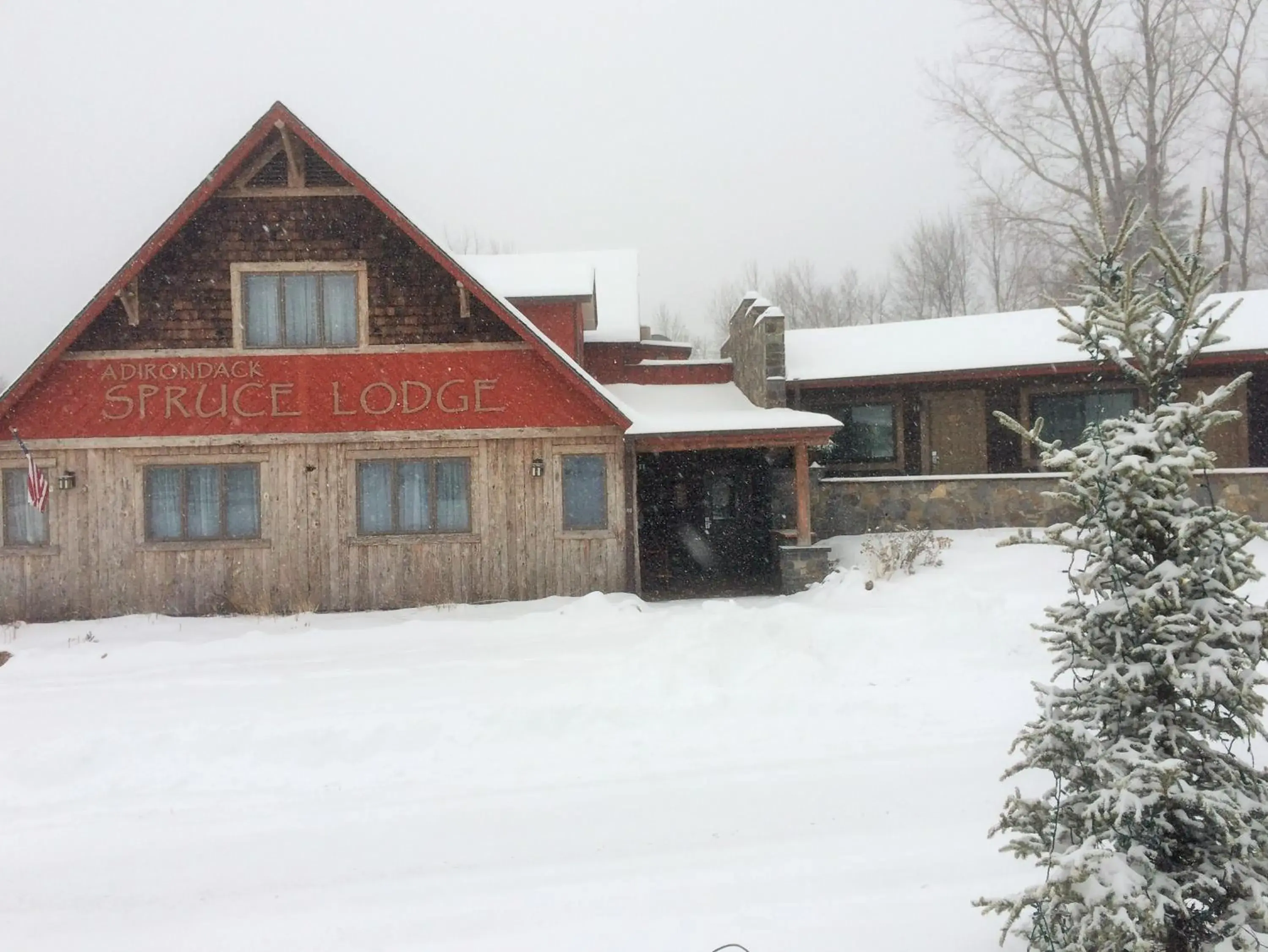 Property building, Winter in Adirondack Spruce Lodge