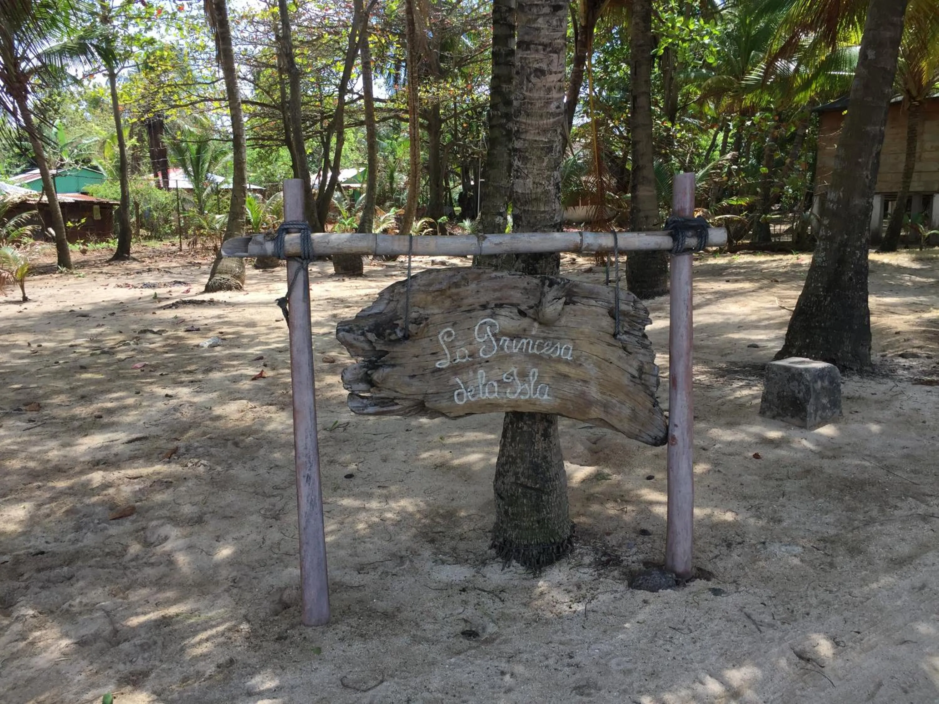 Property logo or sign in La Princesa de La Isla