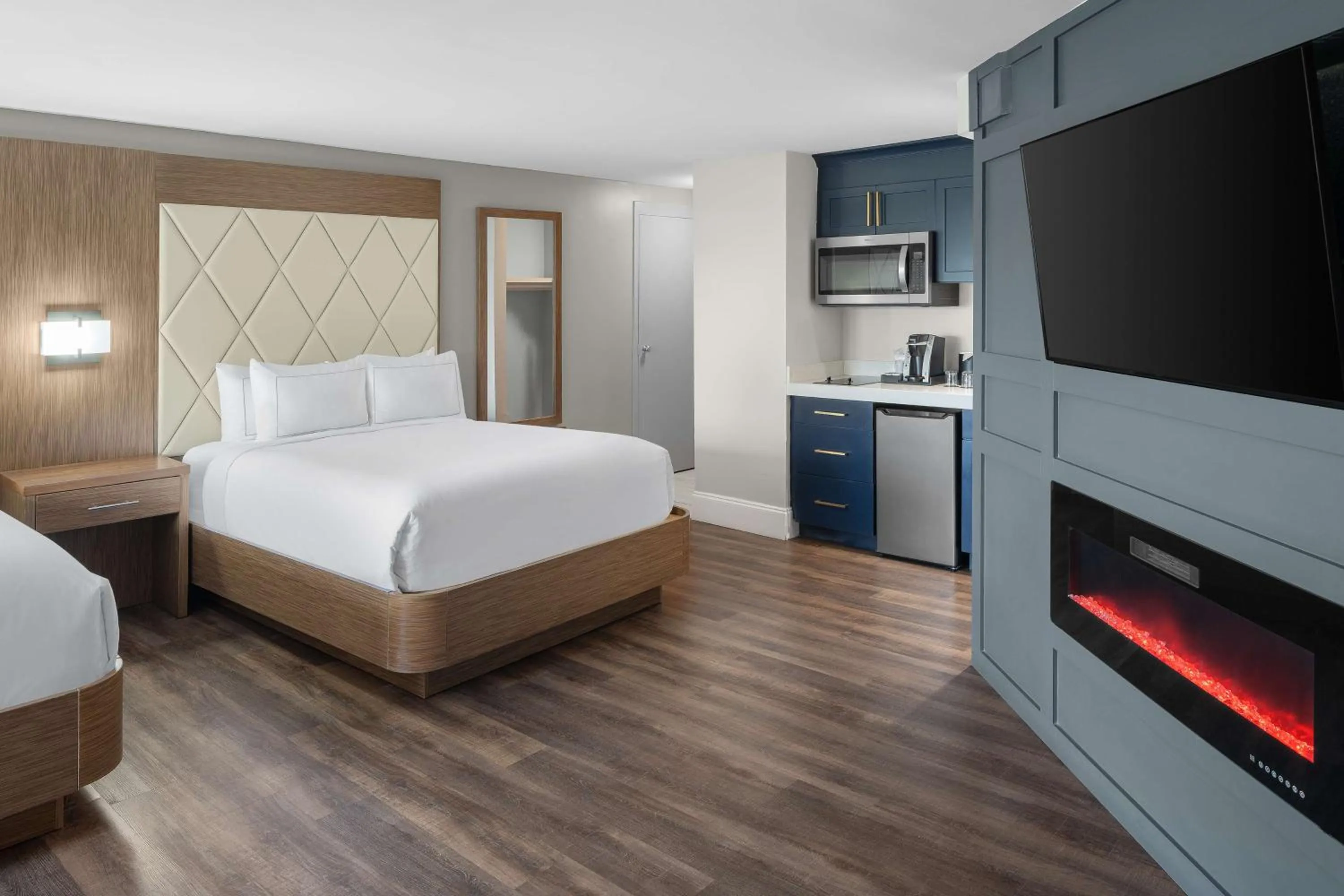 Bed in DoubleTree by Hilton Hilton Head Island