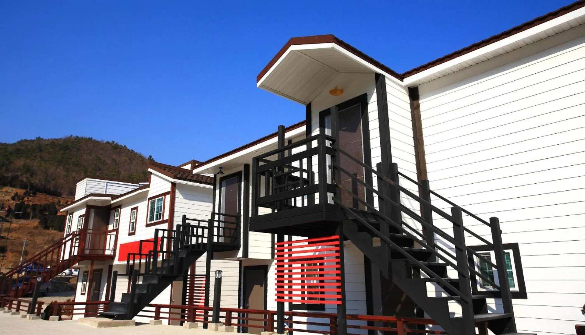 Property building in Bluesean Pension