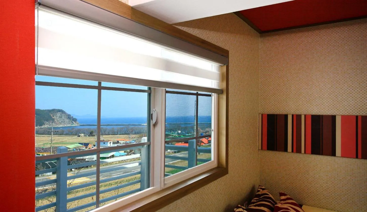 Decorative detail in Bluesean Pension