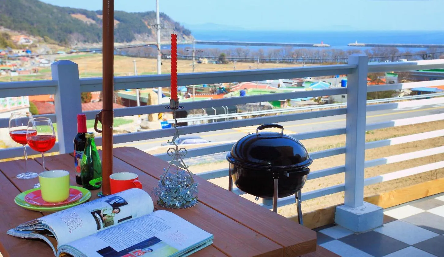 Day in Bluesean Pension