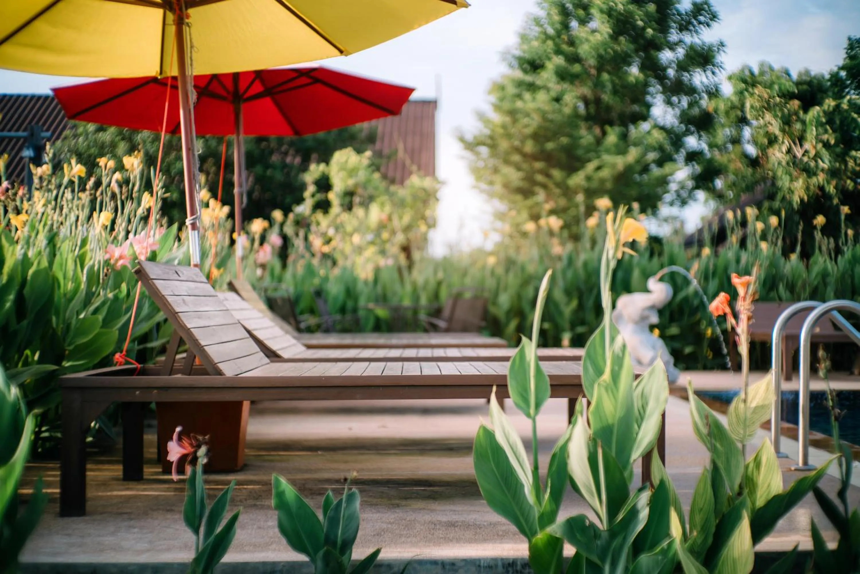 Swimming pool in Sawasdee Sukhothai Resort