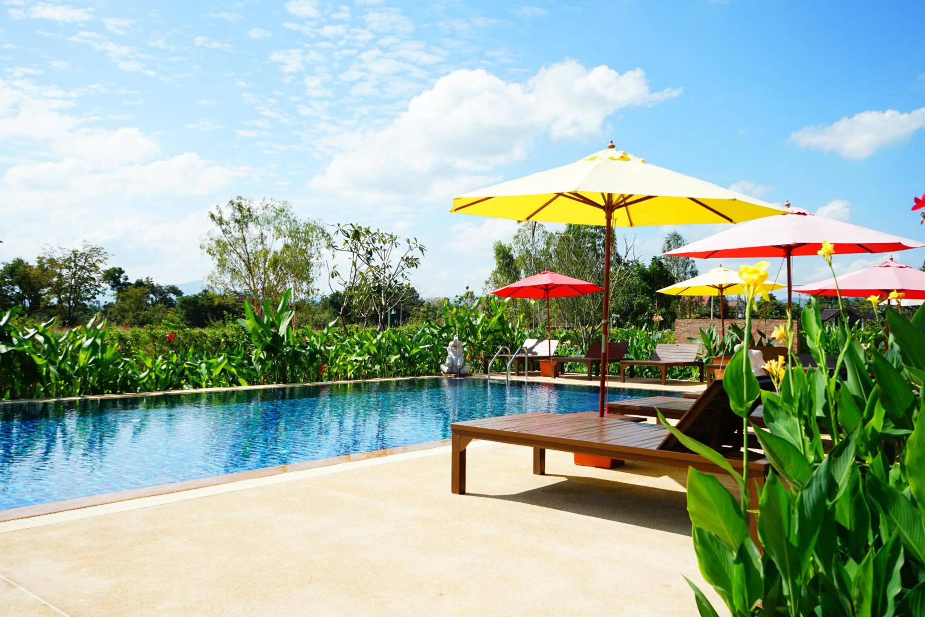 Swimming pool in Sawasdee Sukhothai Resort