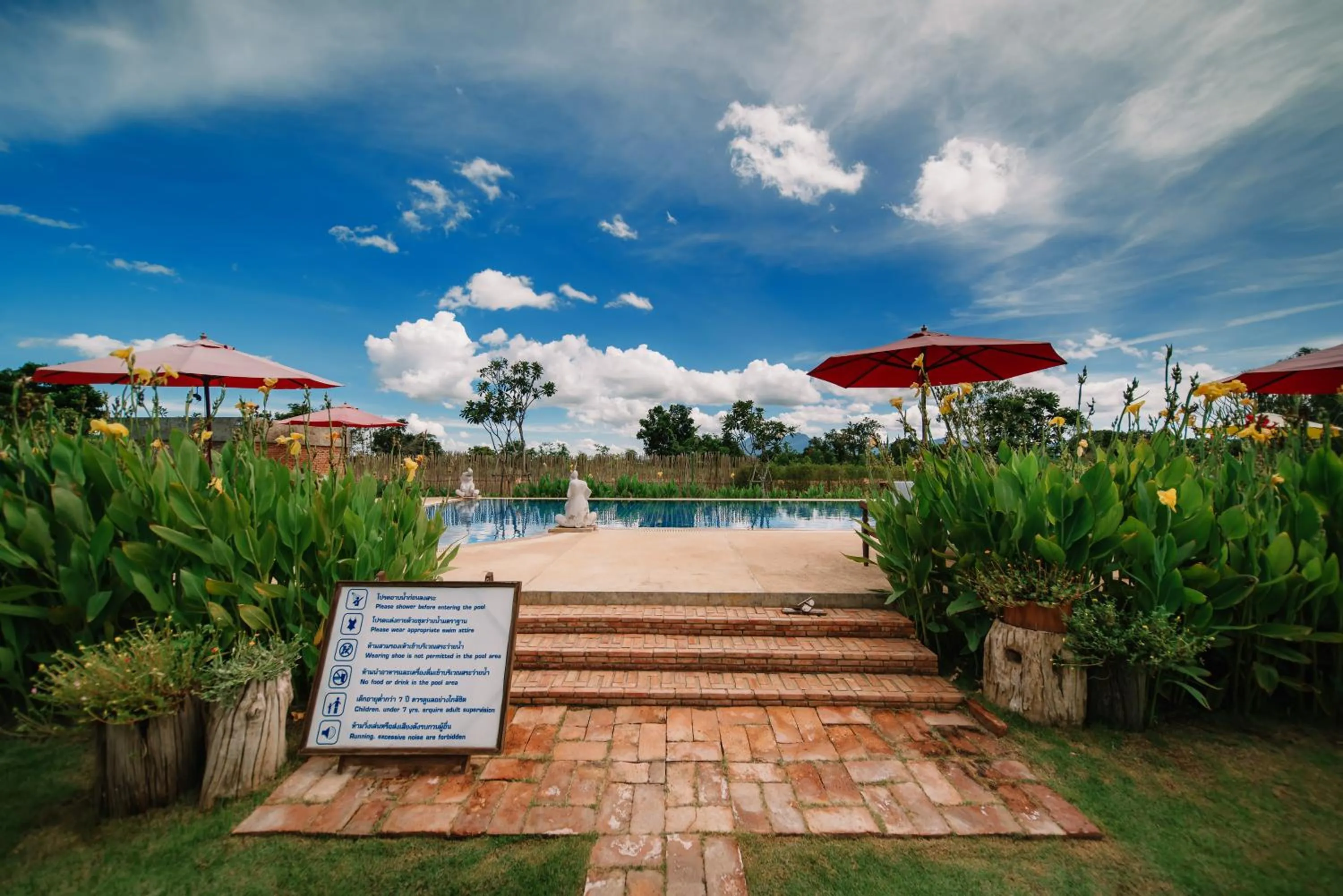 Swimming pool in Sawasdee Sukhothai Resort